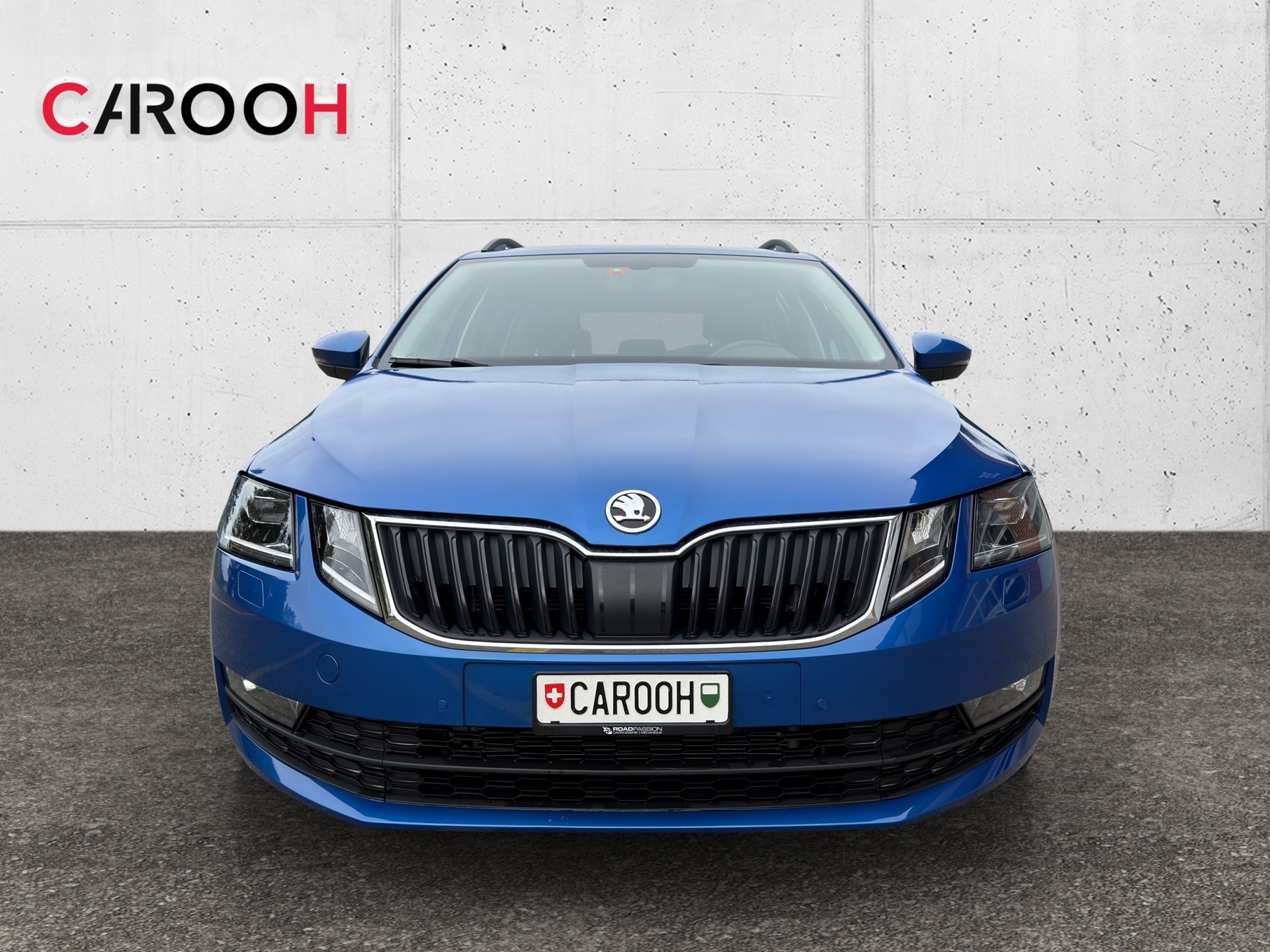 SKODA Octavia Combi 1.6 TDI Soleil DSG-image-1