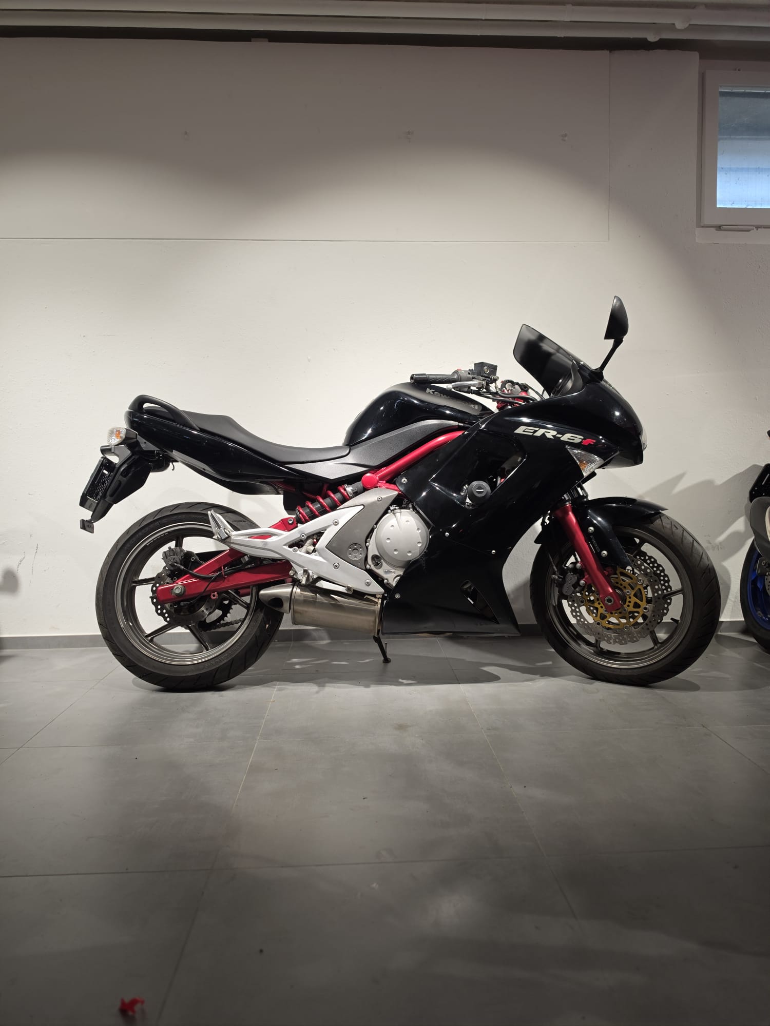 KAWASAKI f