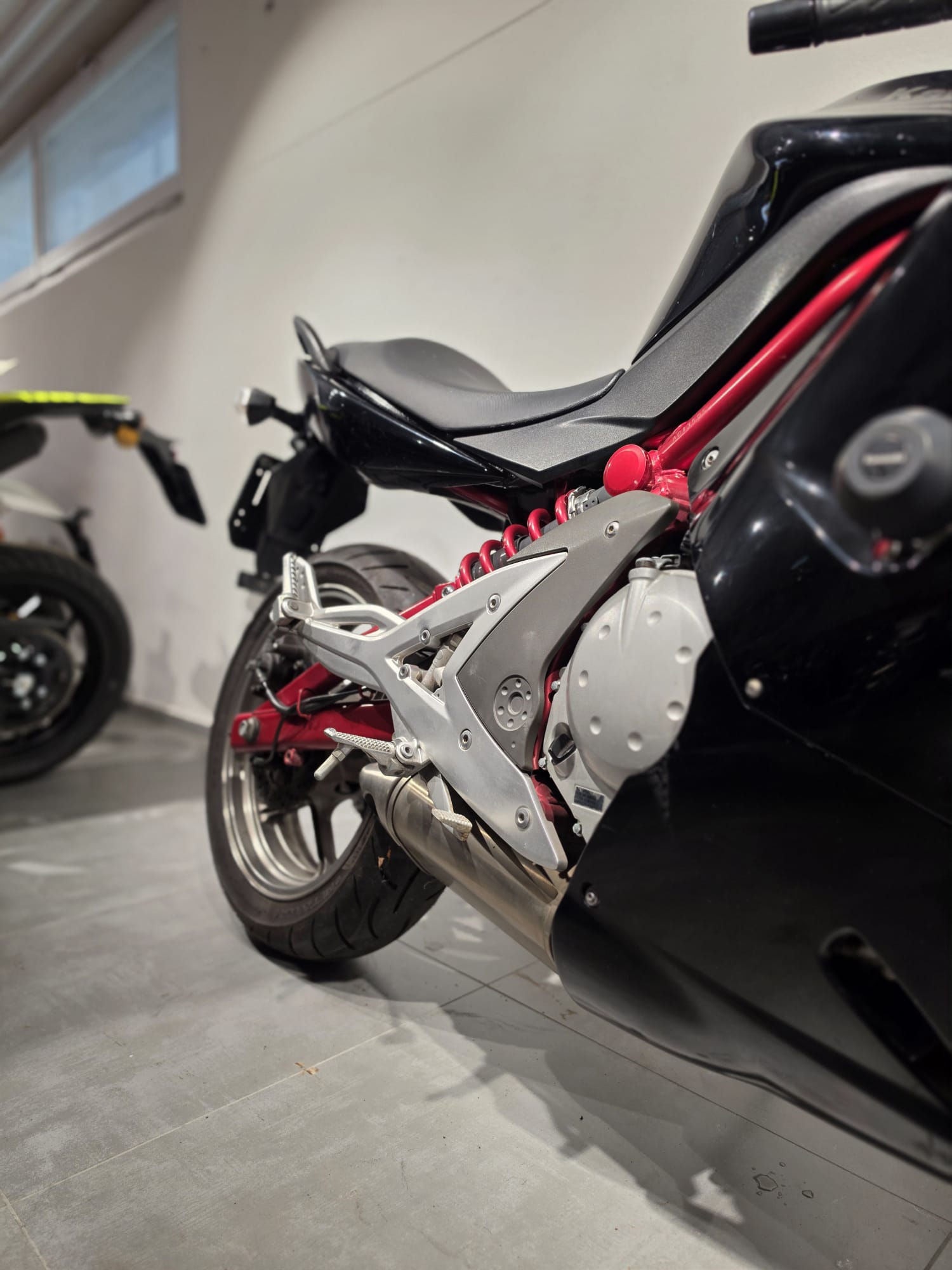 KAWASAKI f-showroom-element-2