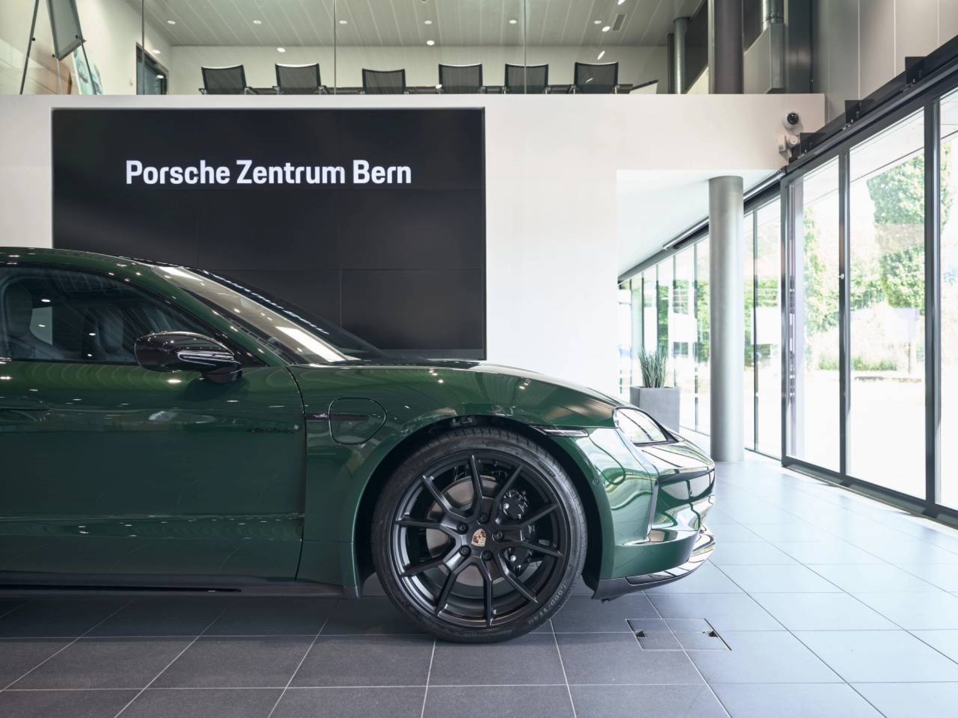 PORSCHE Taycan 4S Sport Turismo Black Edition-image-10