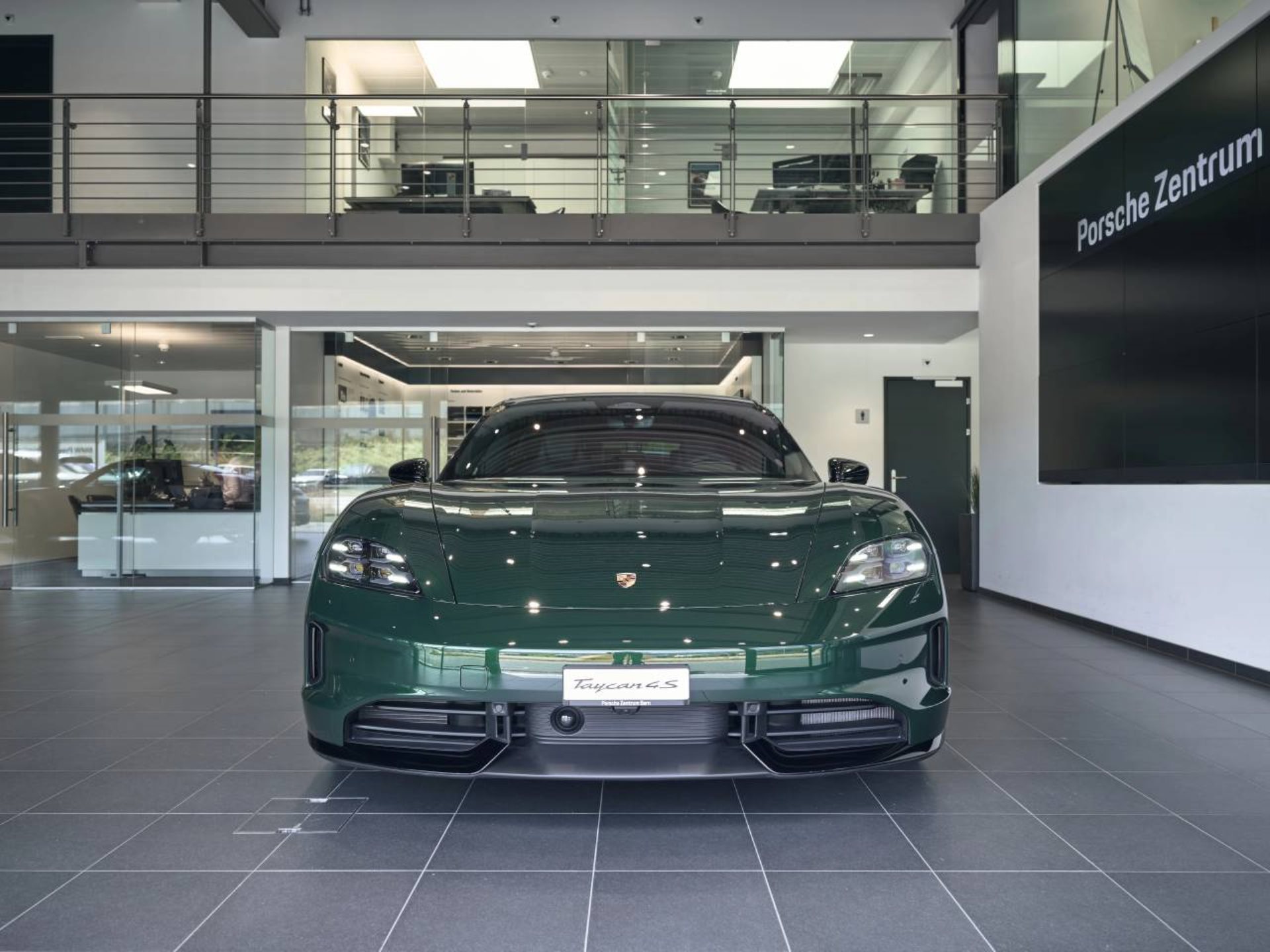 PORSCHE Taycan 4S Sport Turismo Black Edition-image-8