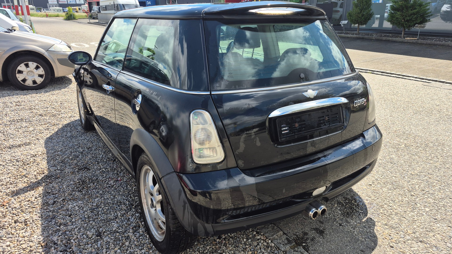 MINI Mini Cooper S-image-6