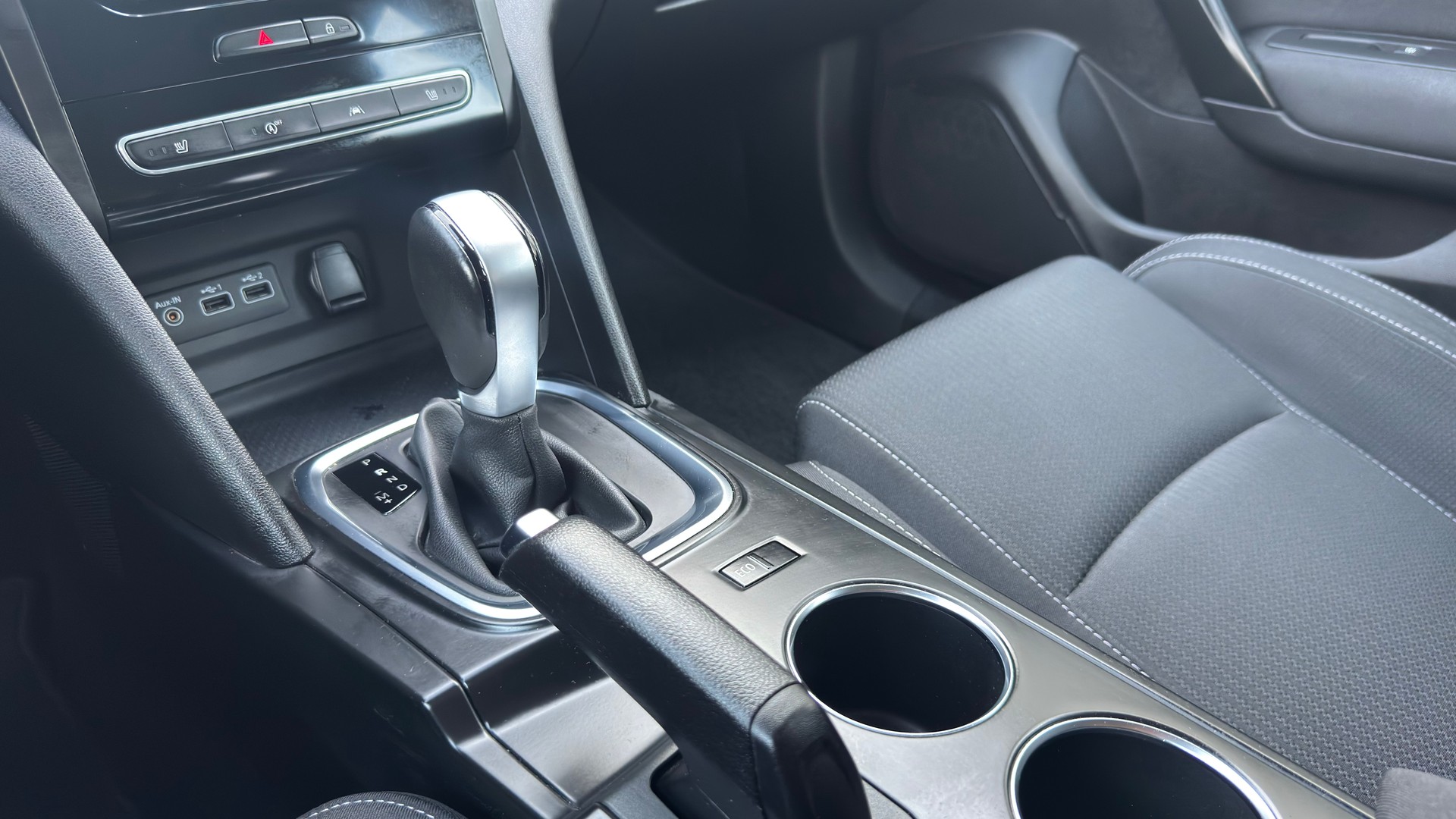 RENAULT Mégane Grandtour 1.5 dCi Business EDC-image-8