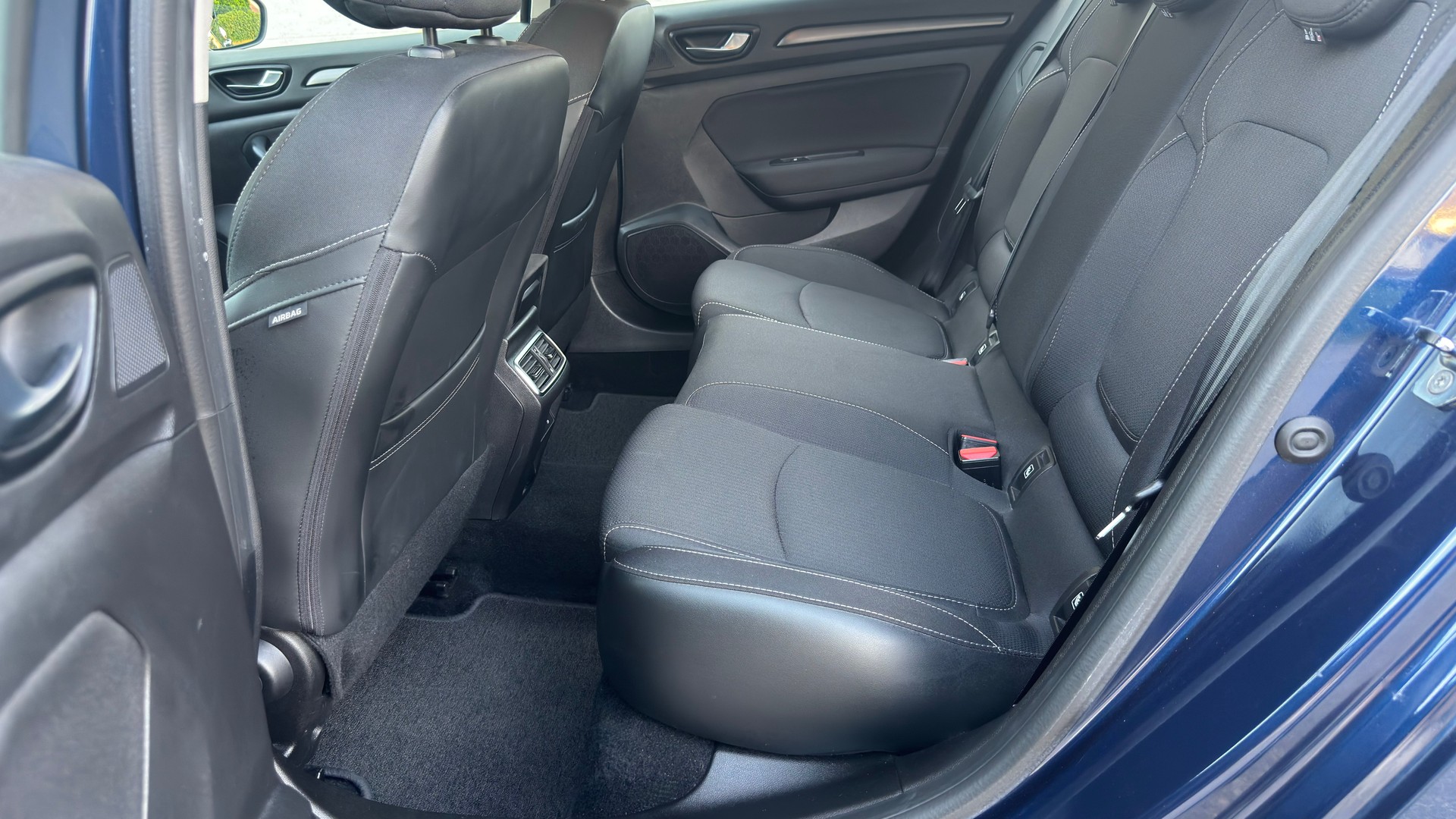 RENAULT Mégane Grandtour 1.5 dCi Business EDC-image-10