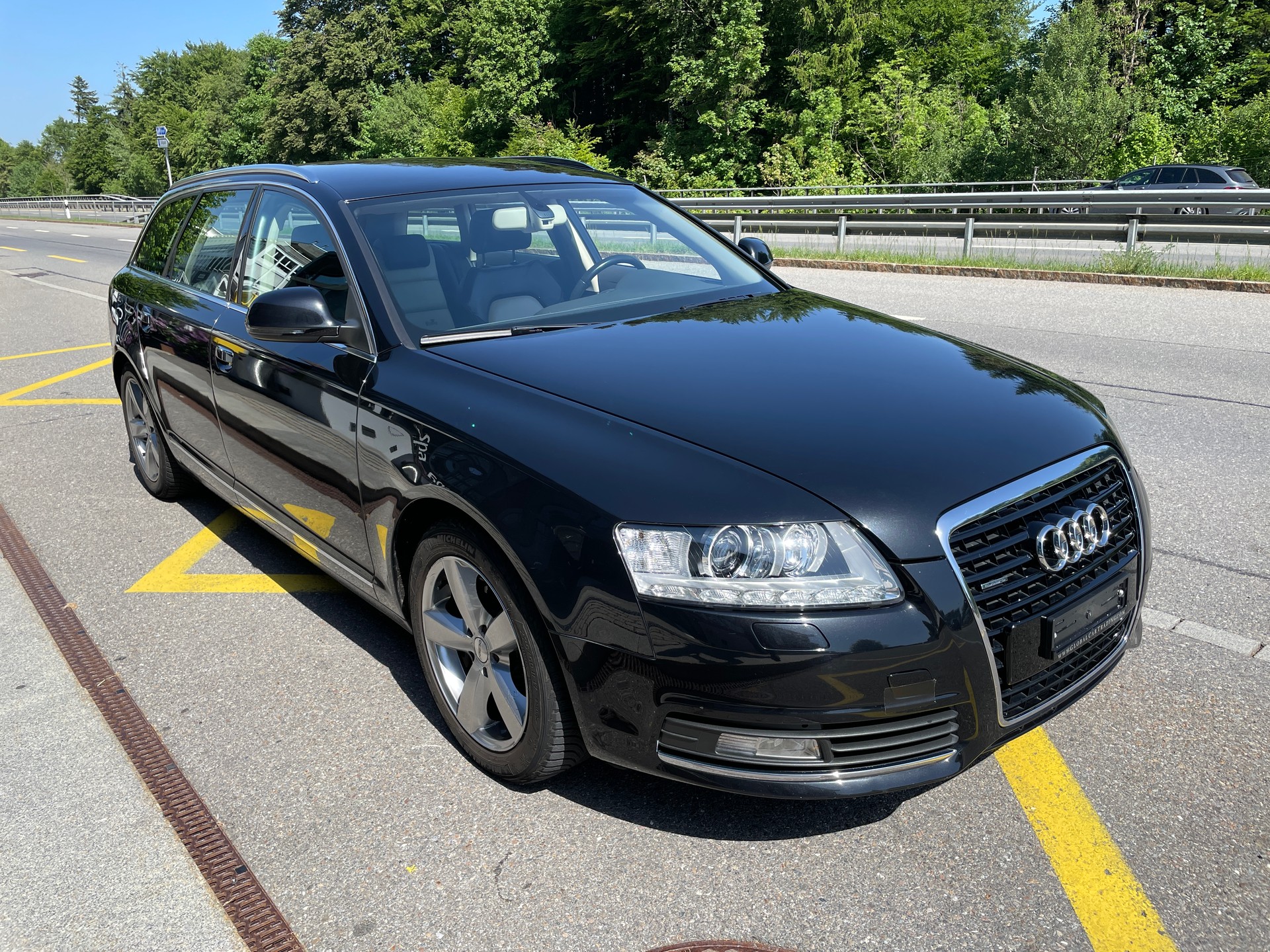AUDI A6 Avant 3.0 V6 TDI quattro tiptronic-showroom-element-2