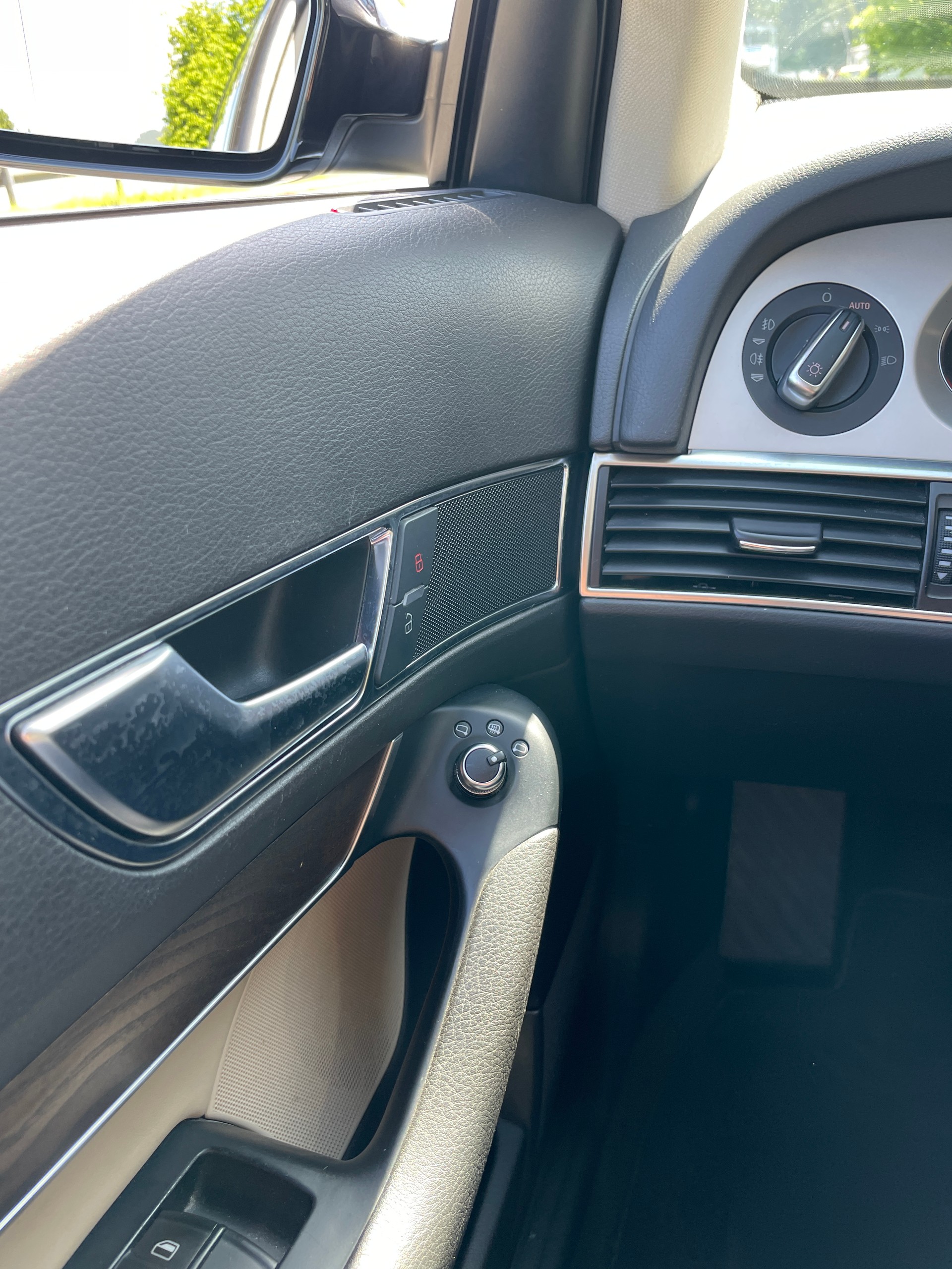 AUDI A6 Avant 3.0 V6 TDI quattro tiptronic-image-20