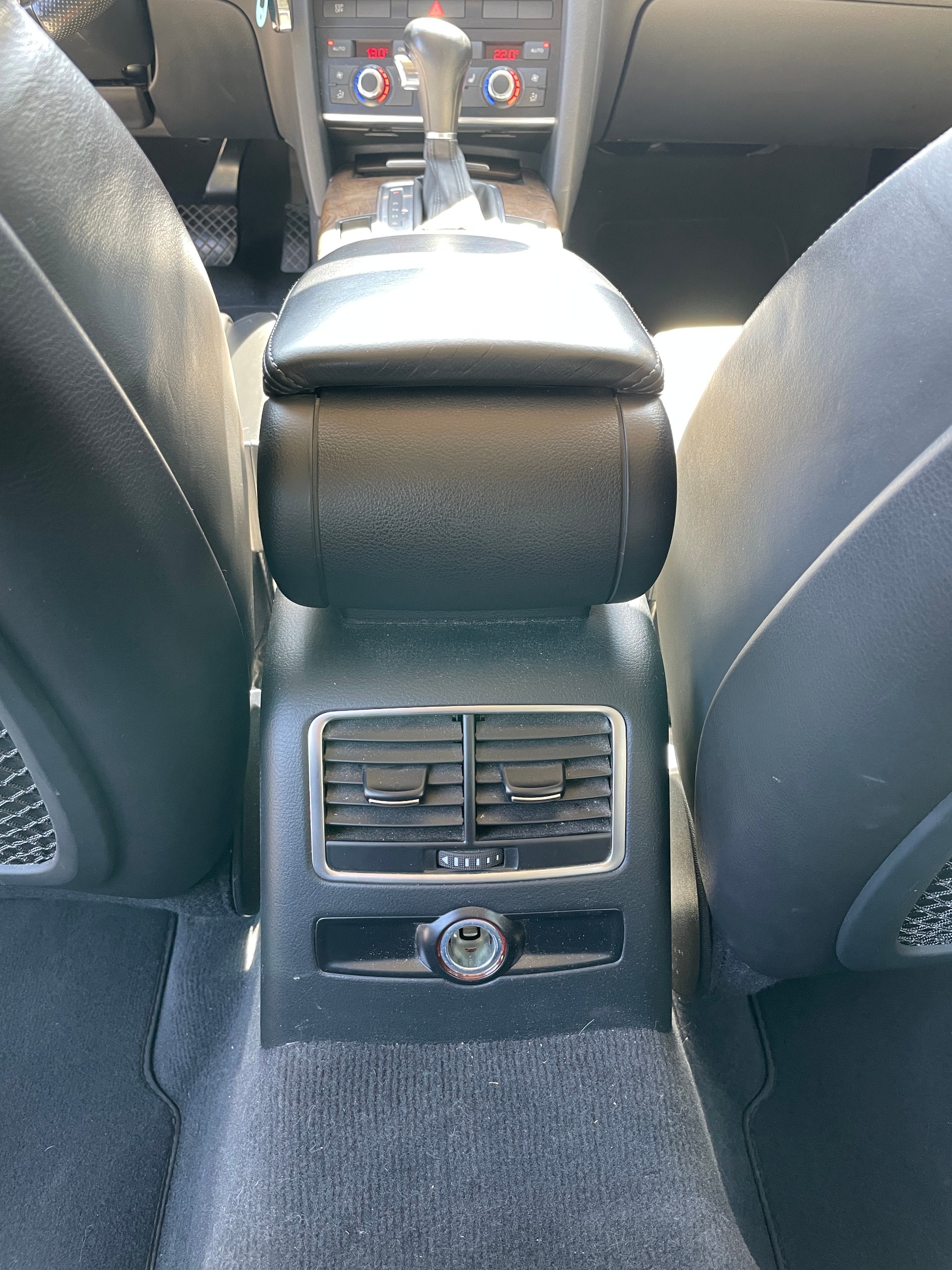 AUDI A6 Avant 3.0 V6 TDI quattro tiptronic-image-15