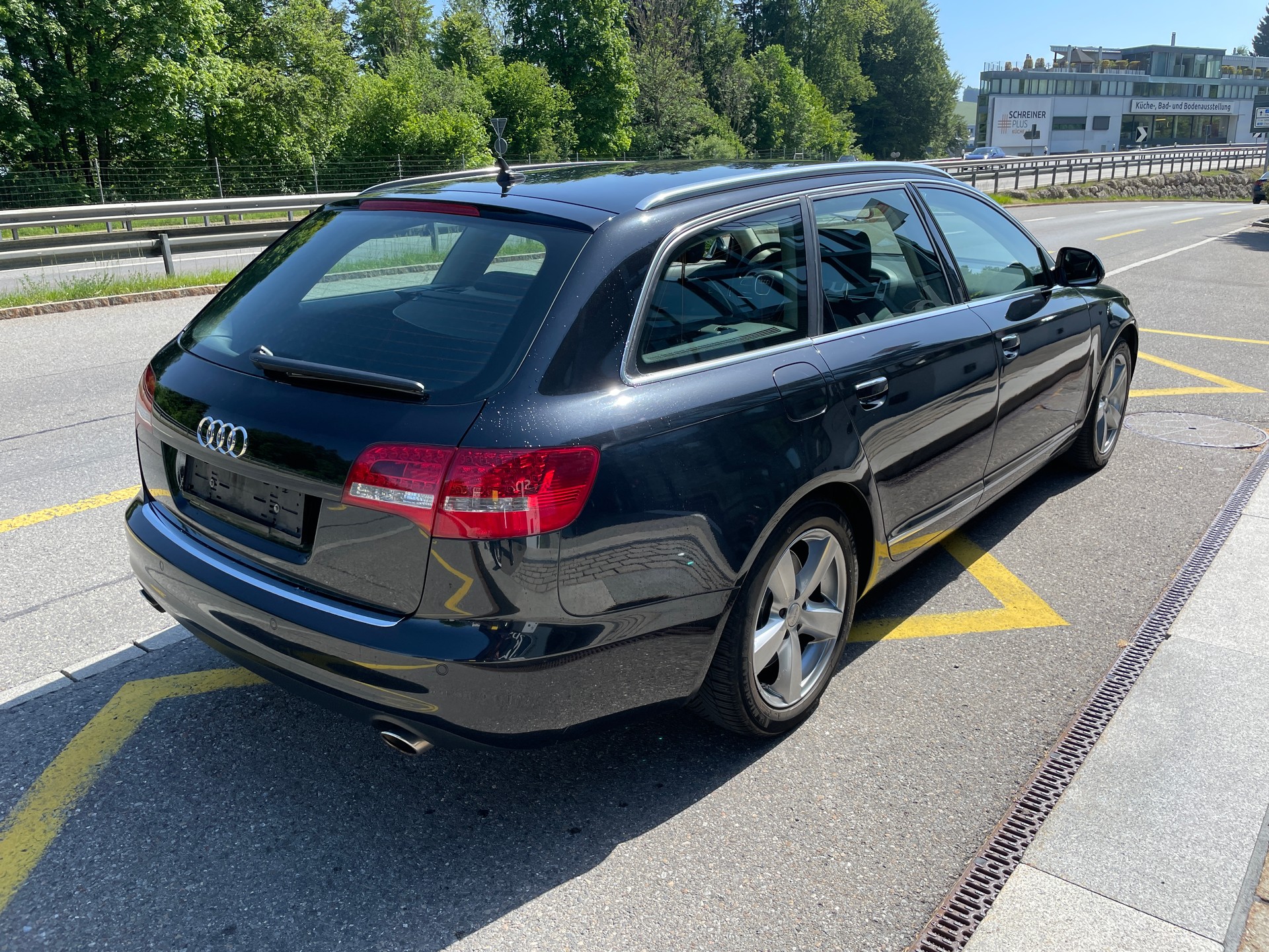AUDI A6 Avant 3.0 V6 TDI quattro tiptronic-image-4
