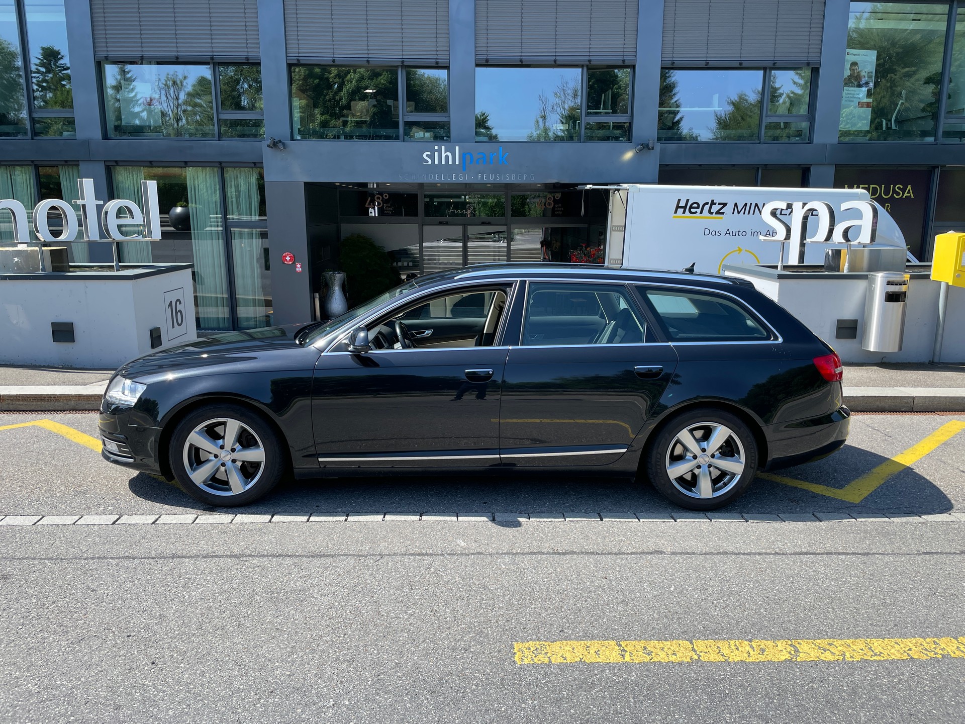 AUDI A6 Avant 3.0 V6 TDI quattro tiptronic-image-8