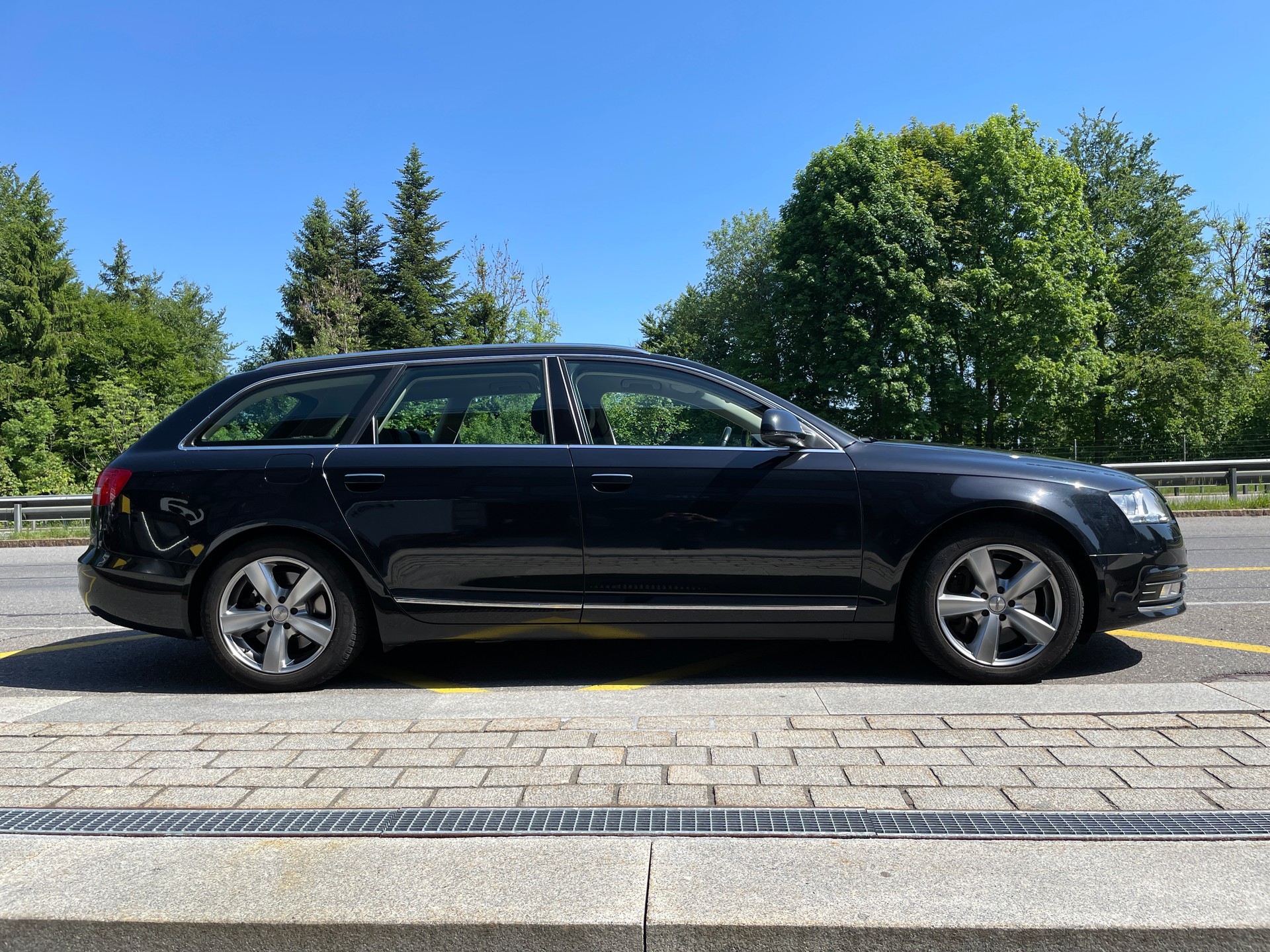 AUDI A6 Avant 3.0 V6 TDI quattro tiptronic-showroom-element-3