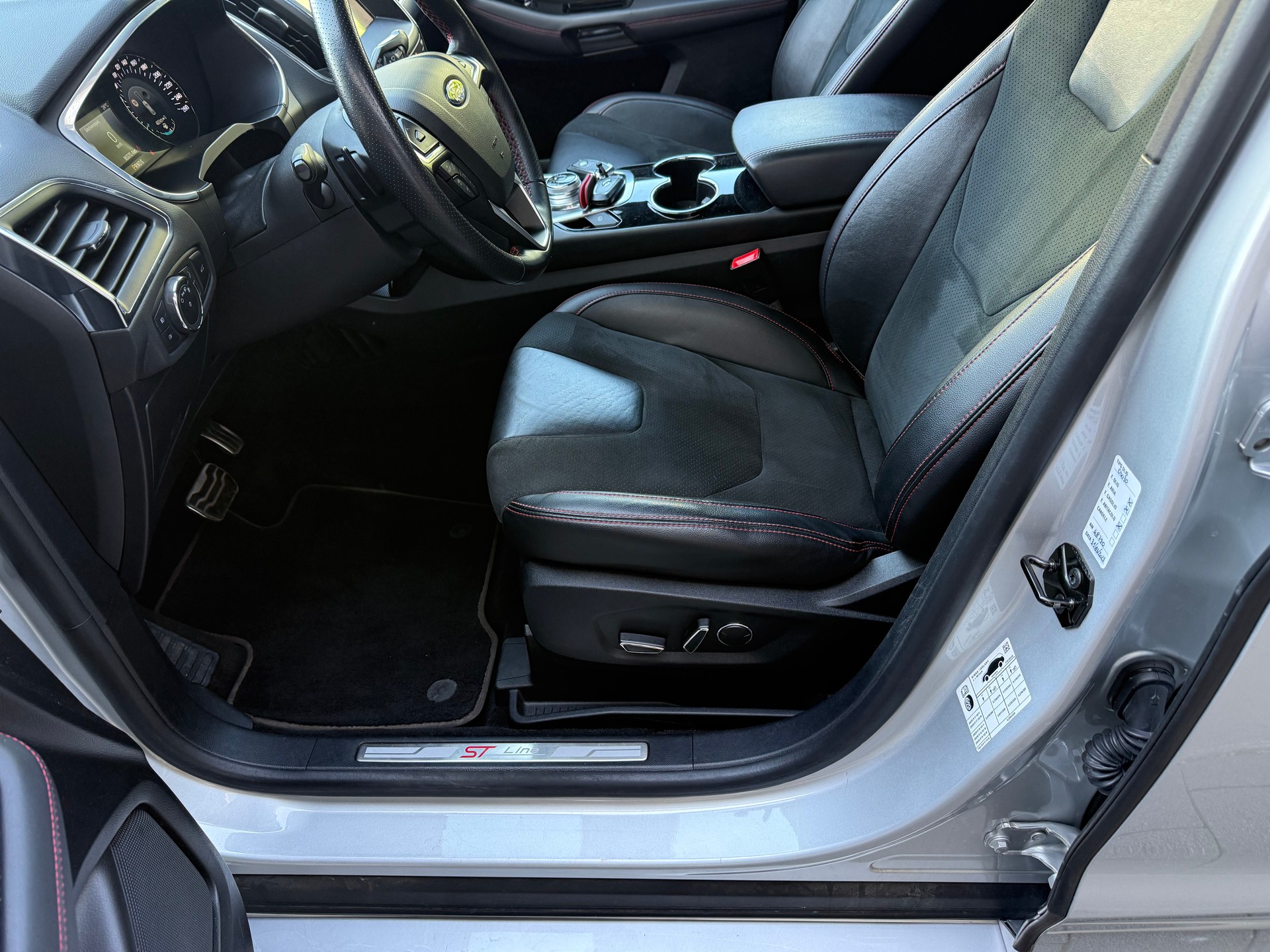 FORD S-Max 2.0 TDCi ST-Line AWD Automatic-image-10