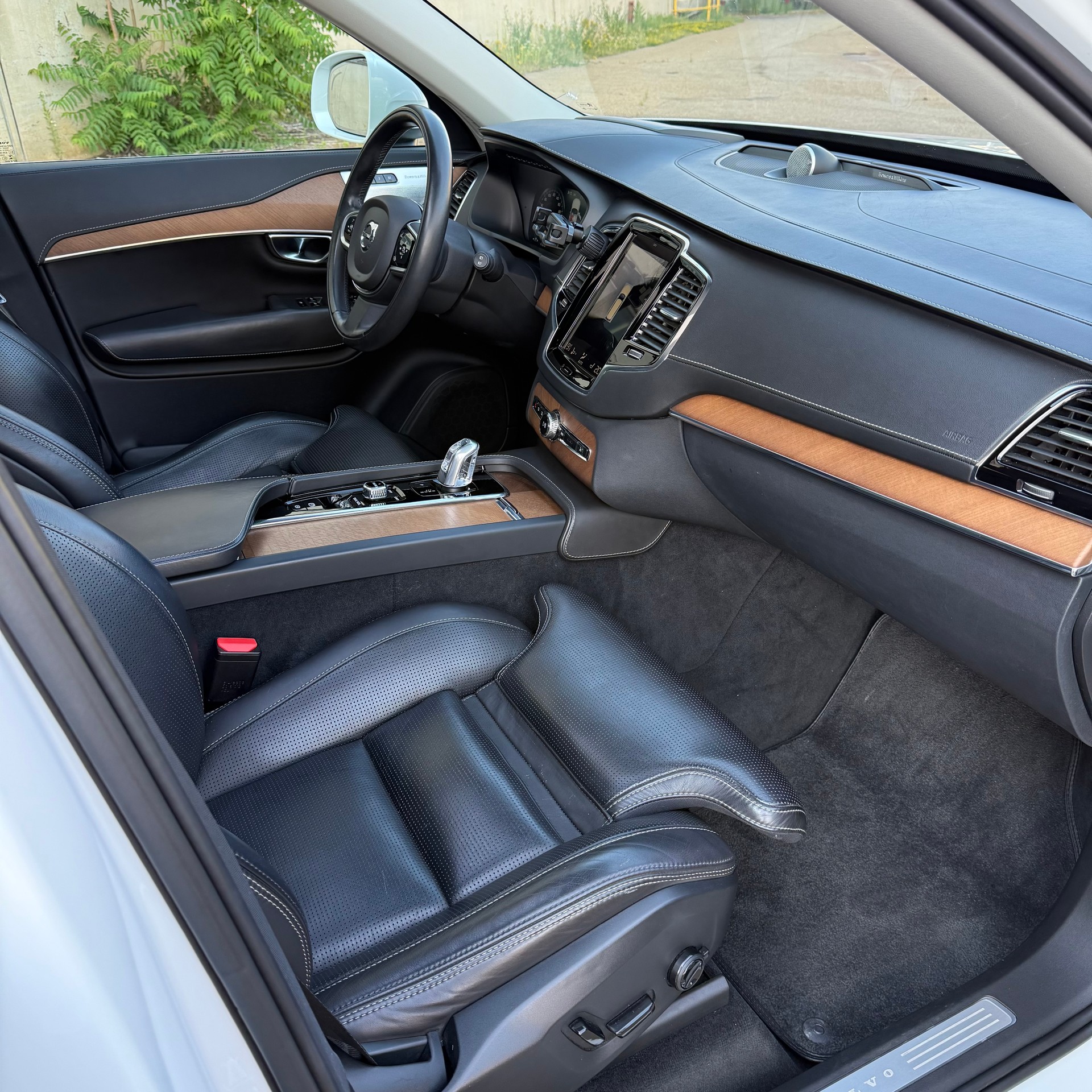 VOLVO XC90 T8 AWD Inscription Geartronic Swiss-image-12