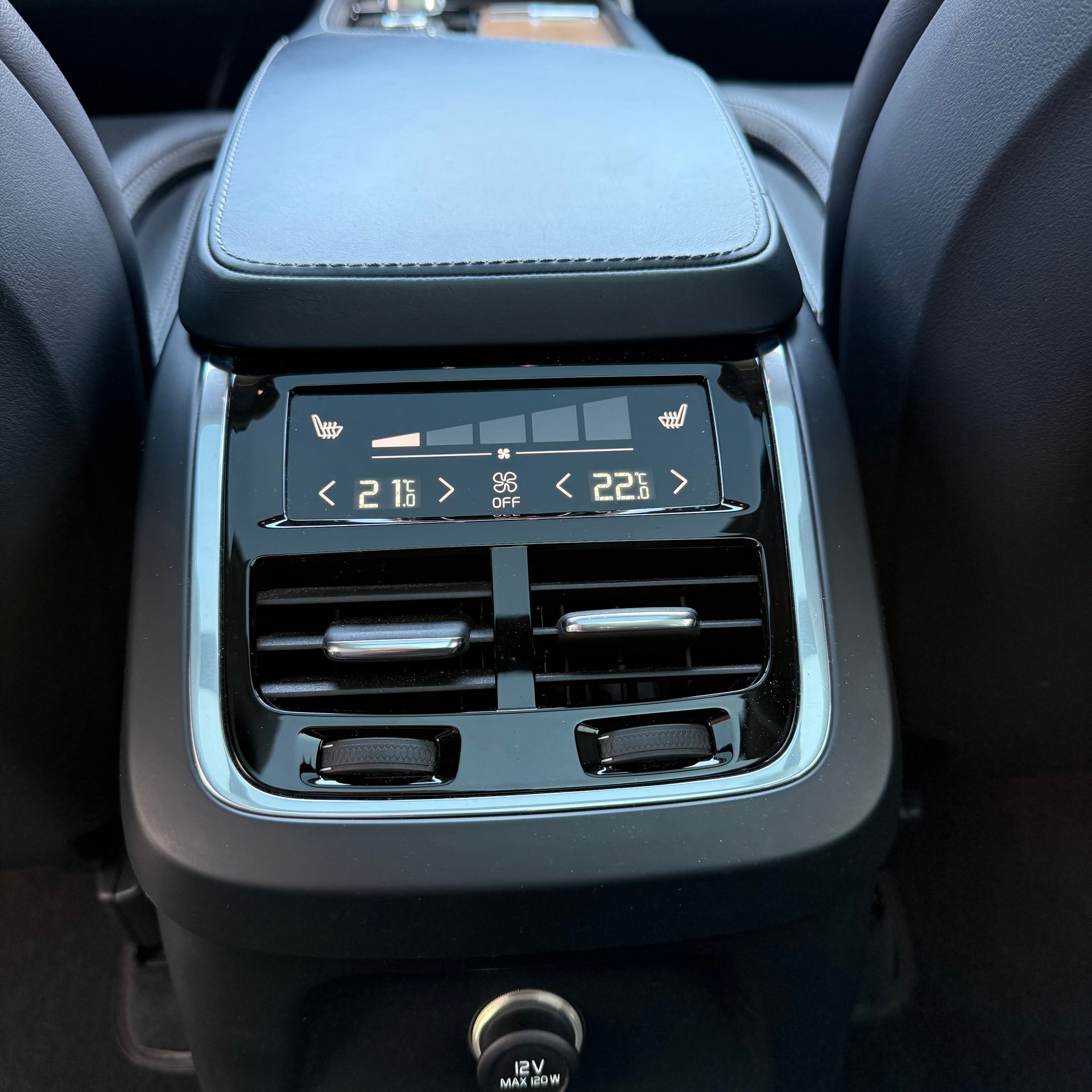 VOLVO XC90 T8 AWD Inscription Geartronic Swiss-image-20