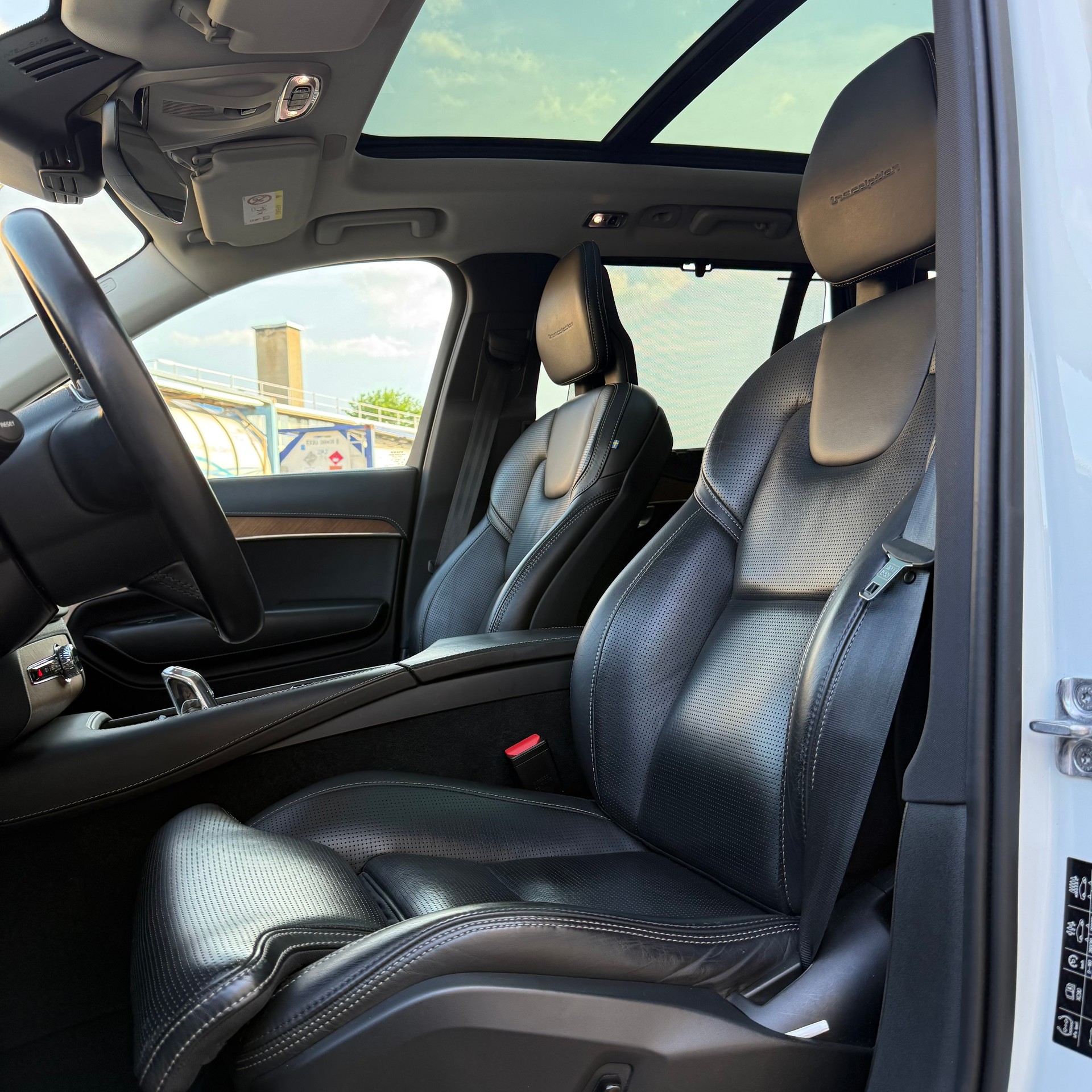 VOLVO XC90 T8 AWD Inscription Geartronic Swiss-image-10