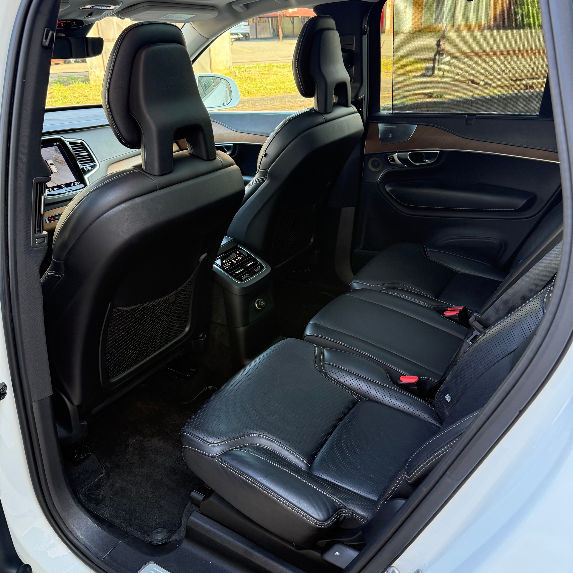 VOLVO XC90 T8 AWD Inscription Geartronic Swiss-image-17