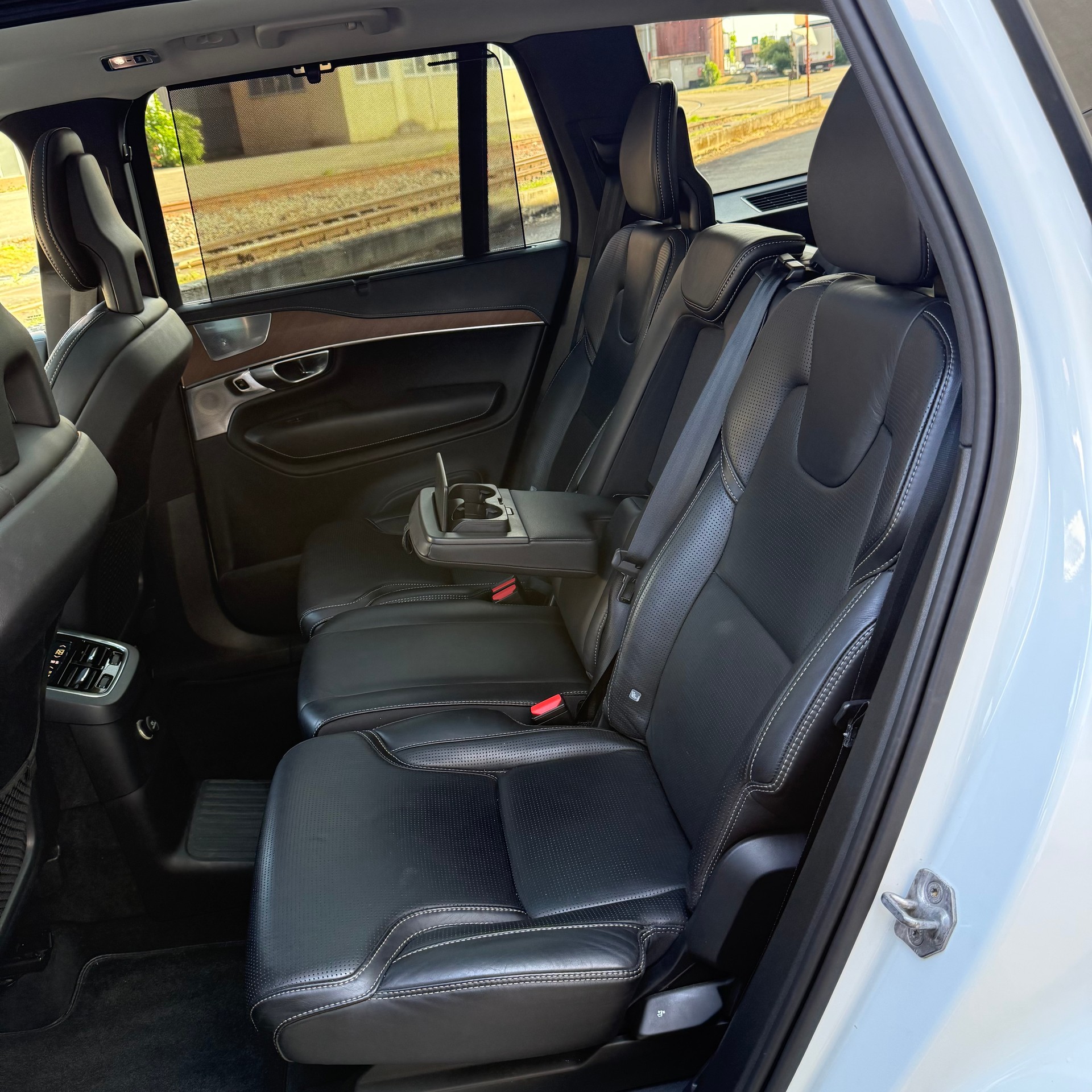VOLVO XC90 T8 AWD Inscription Geartronic Swiss-image-18
