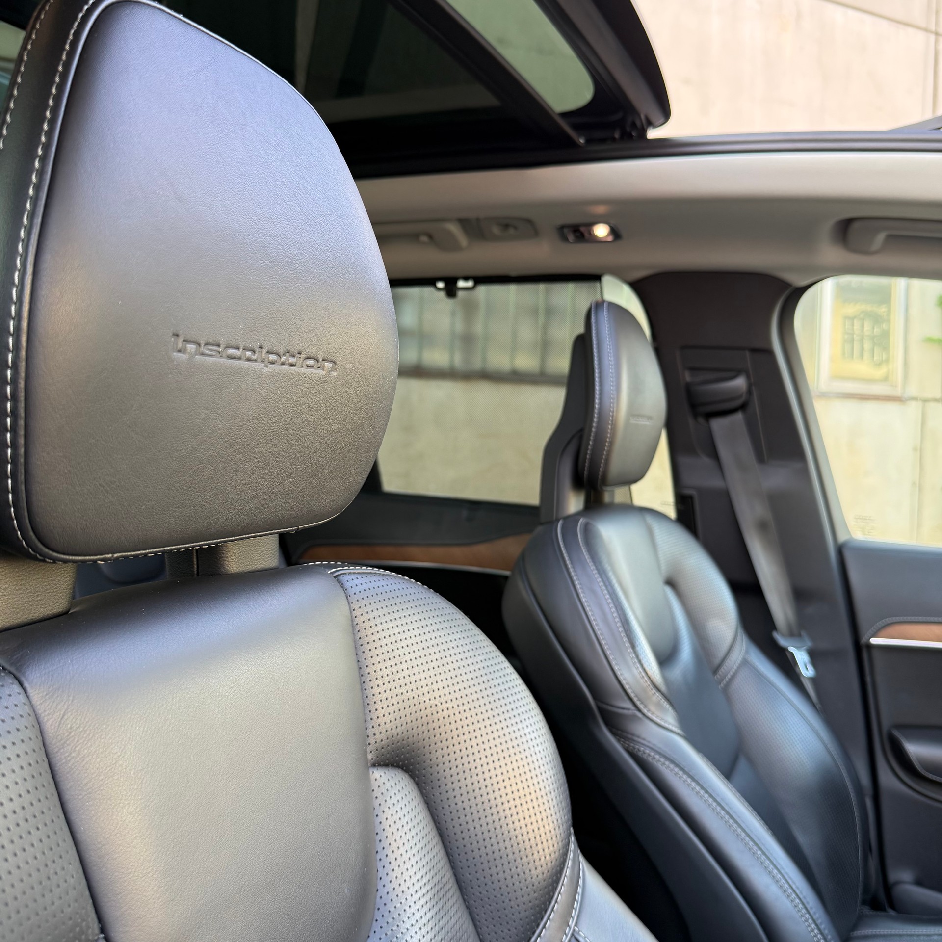 VOLVO XC90 T8 AWD Inscription Geartronic Swiss-image-14