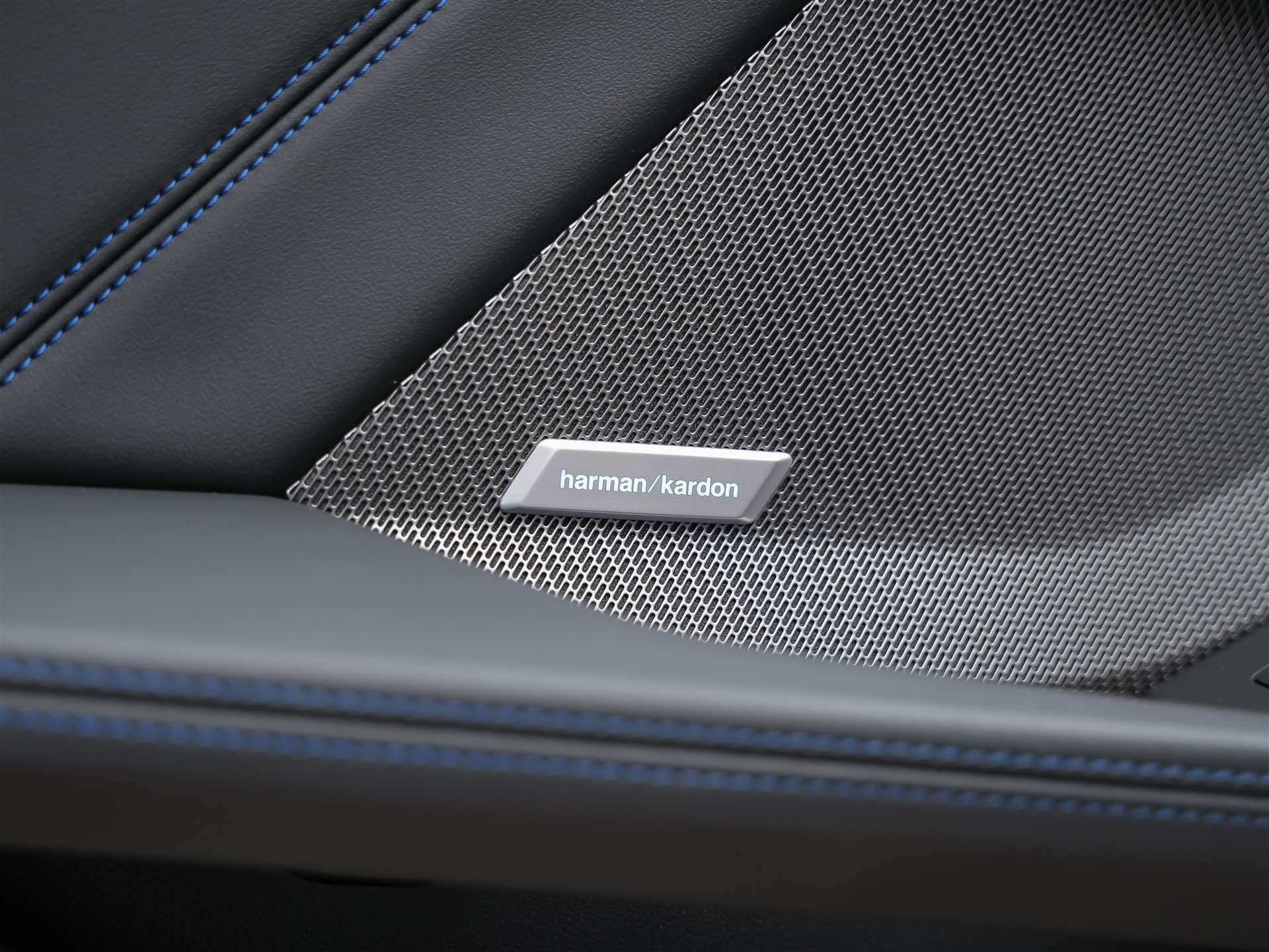 BMW M135 xDrive *Harman/Kardon*Sportsitze*Sitzheizung*Keyless Go*-image-20