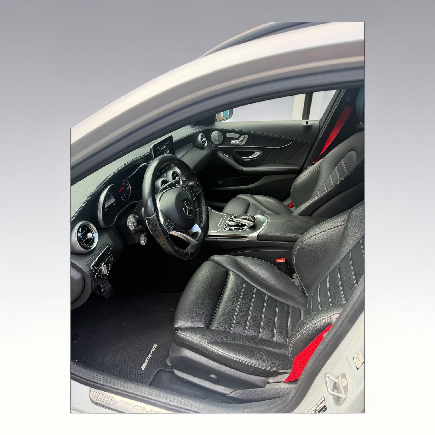 MERCEDES-BENZ C 43 AMG 4matic-image-4