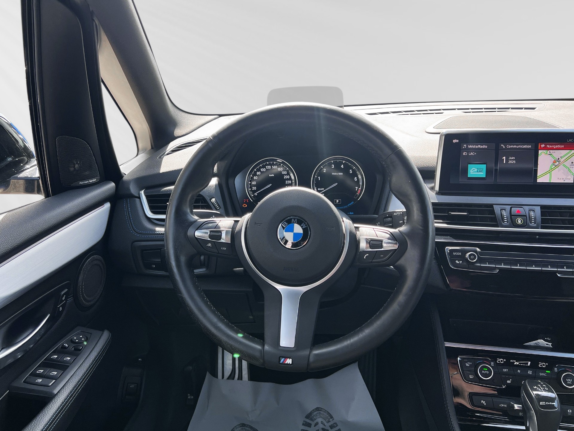 BMW 225xe iPerformance Active Tourer Steptronic M Sport-image-4