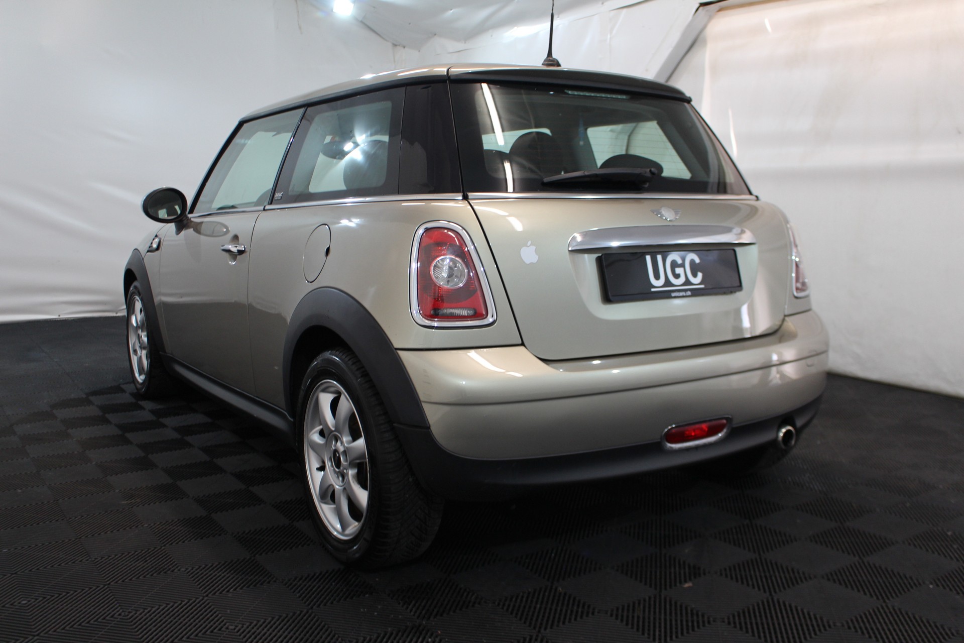 MINI Mini R56 1.6i One-showroom-element-3