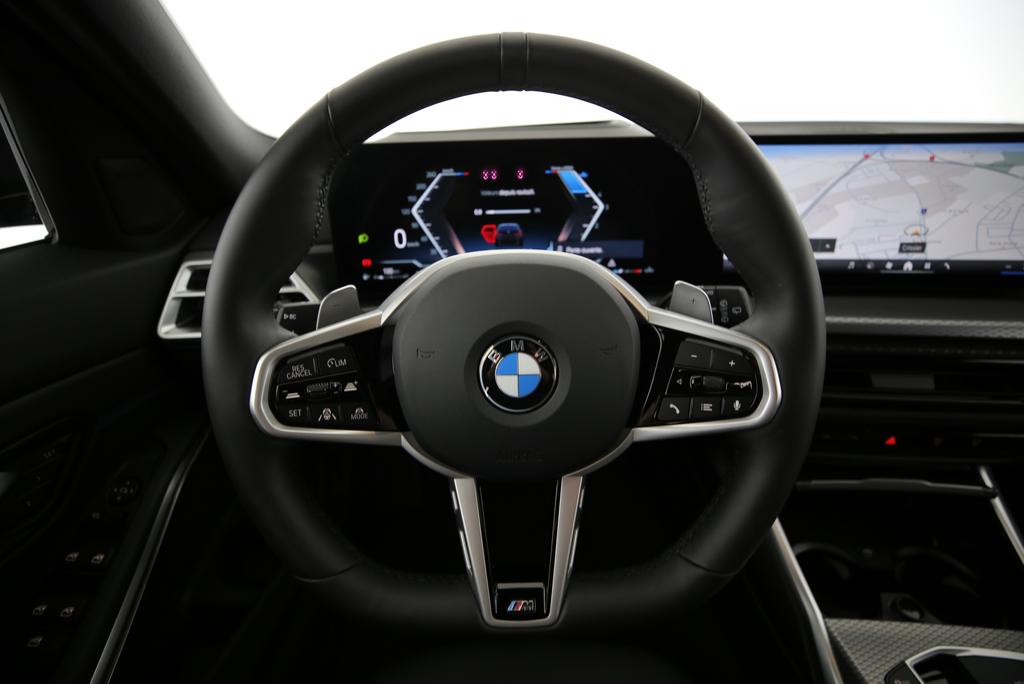 BMW 320d xDrive Touring-image-5