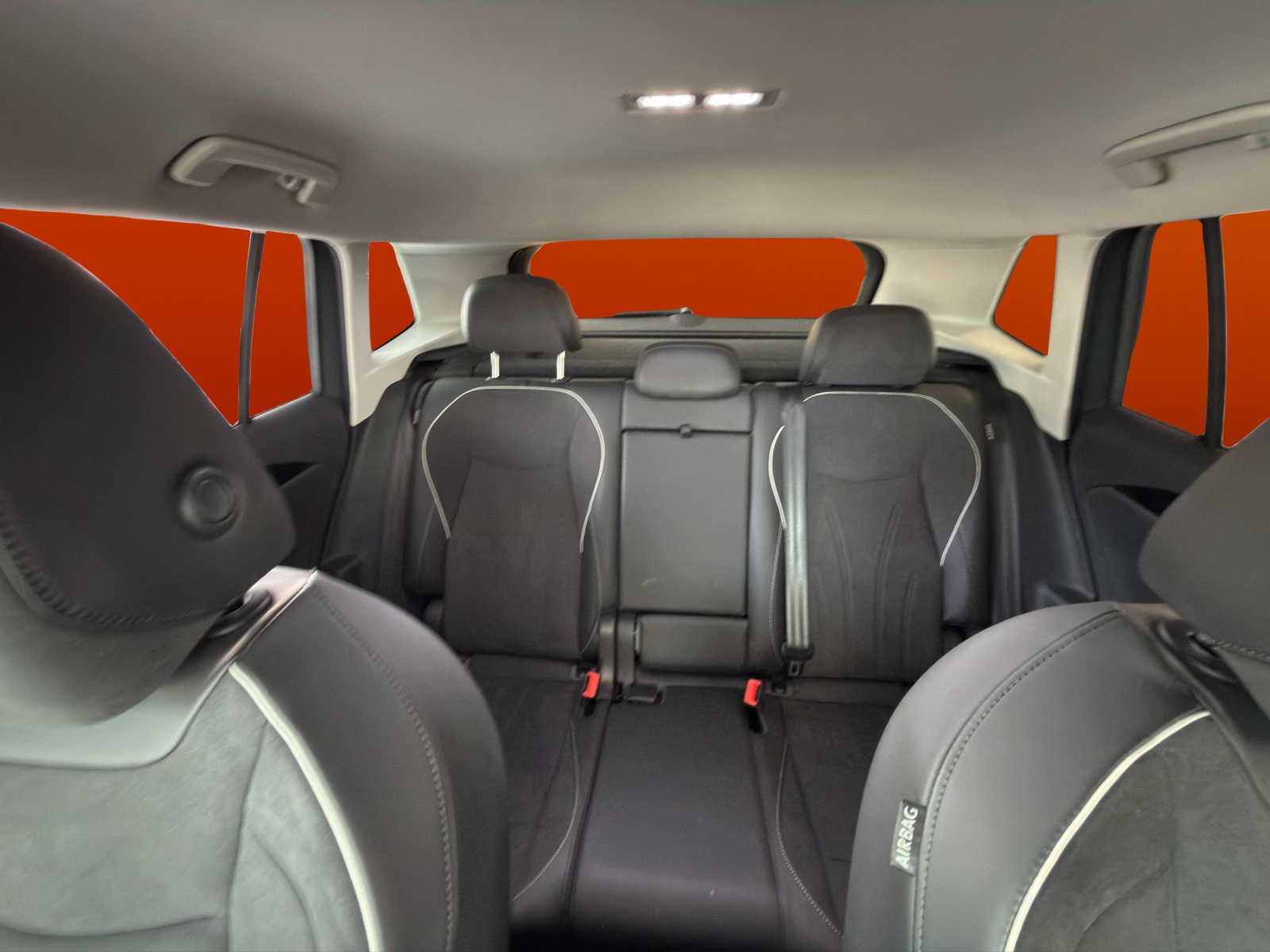 VW Tiguan 2.0 TDI SCR Elegance 4Motion DSG *** Garantie 5ans / 150'000km ***-image-11