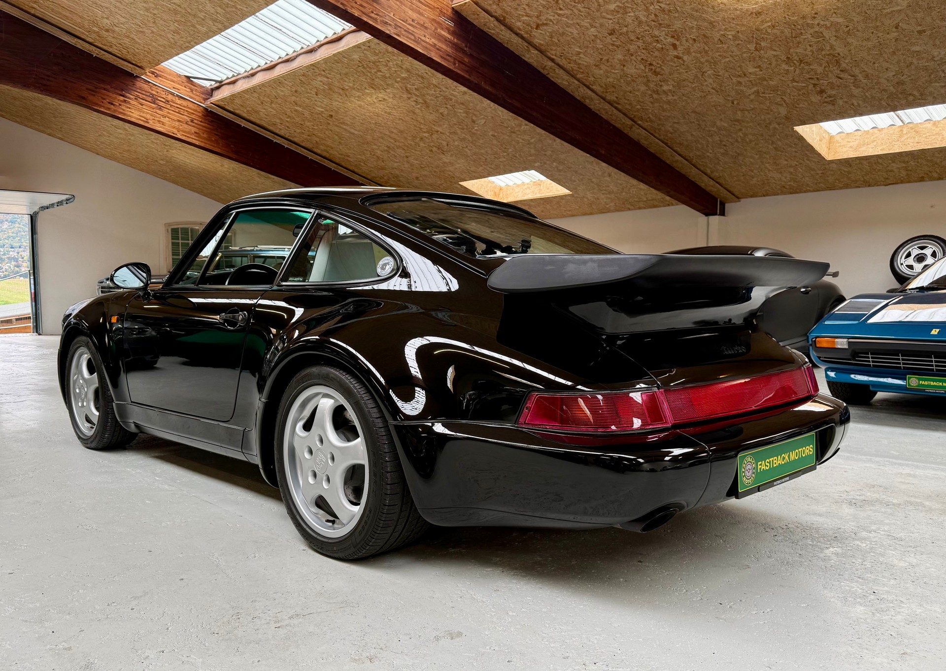 PORSCHE 911 Turbo II 3.3-image-2