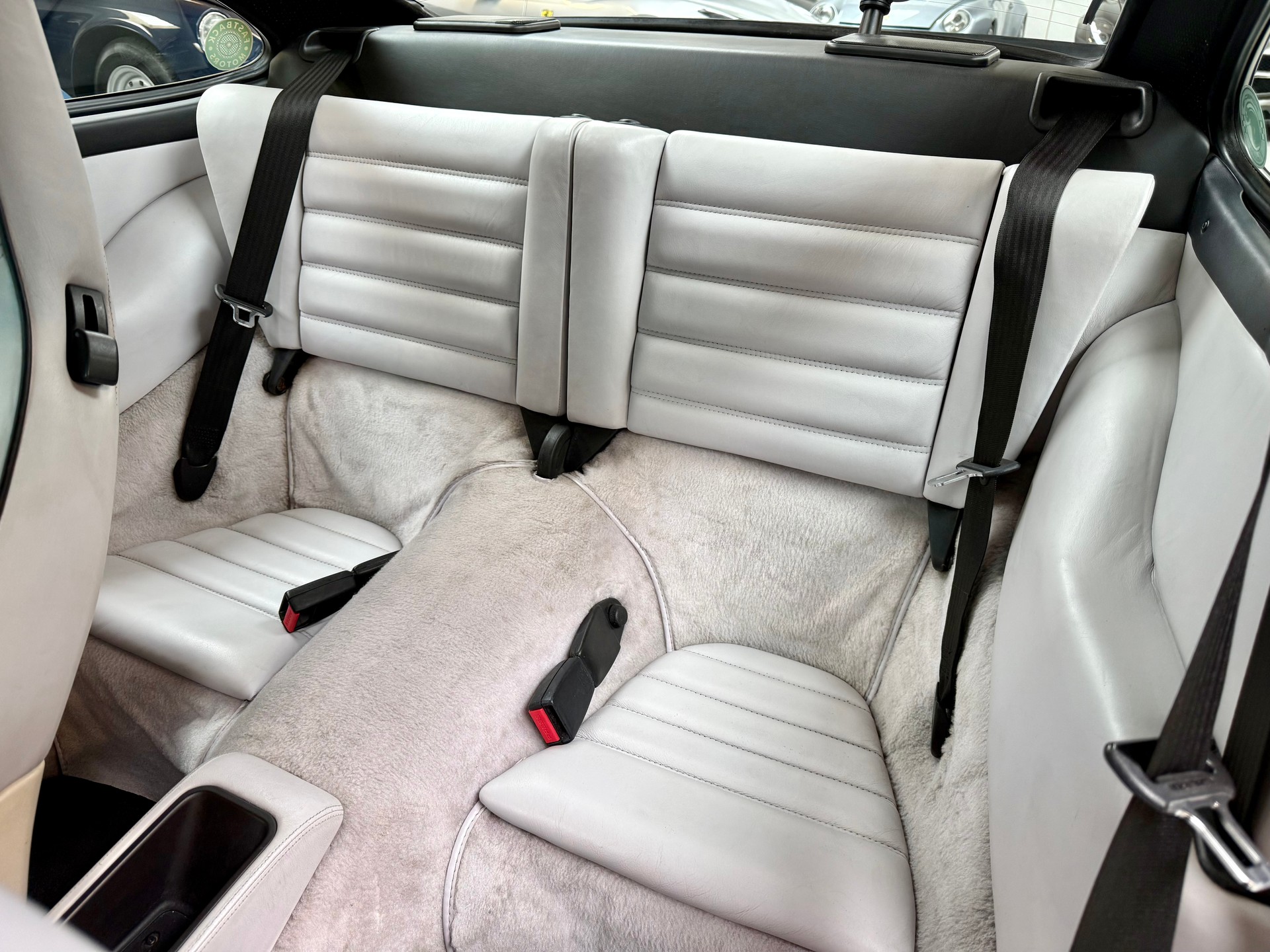 PORSCHE 911 Turbo II 3.3-image-11