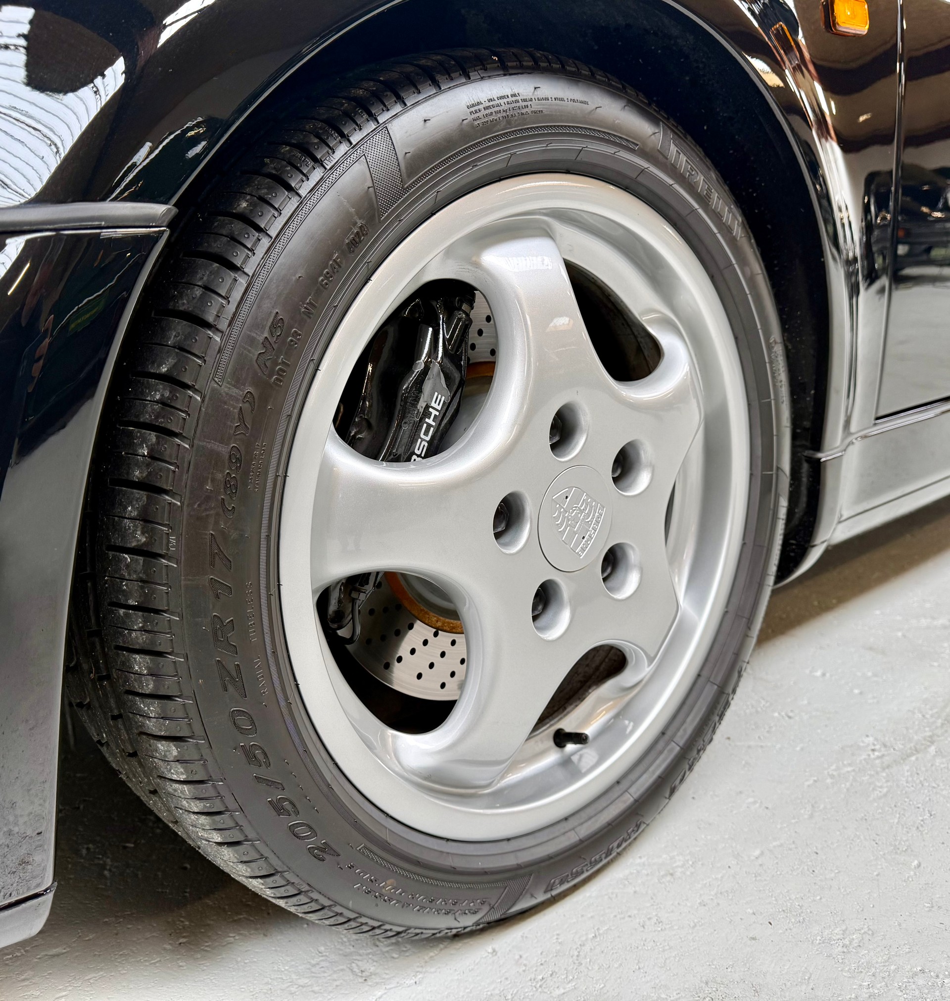 PORSCHE 911 Turbo II 3.3-image-5