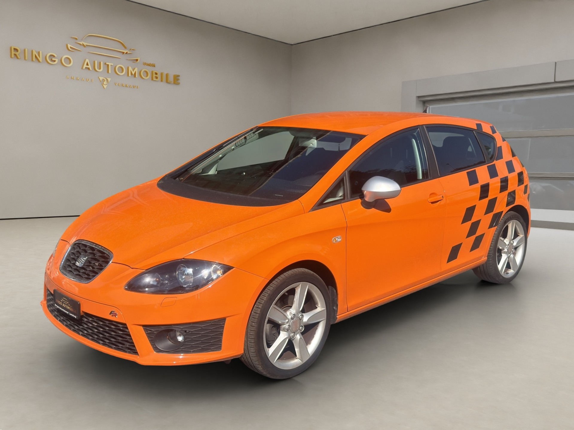 SEAT Leon 2.0 TSI FR-image-2