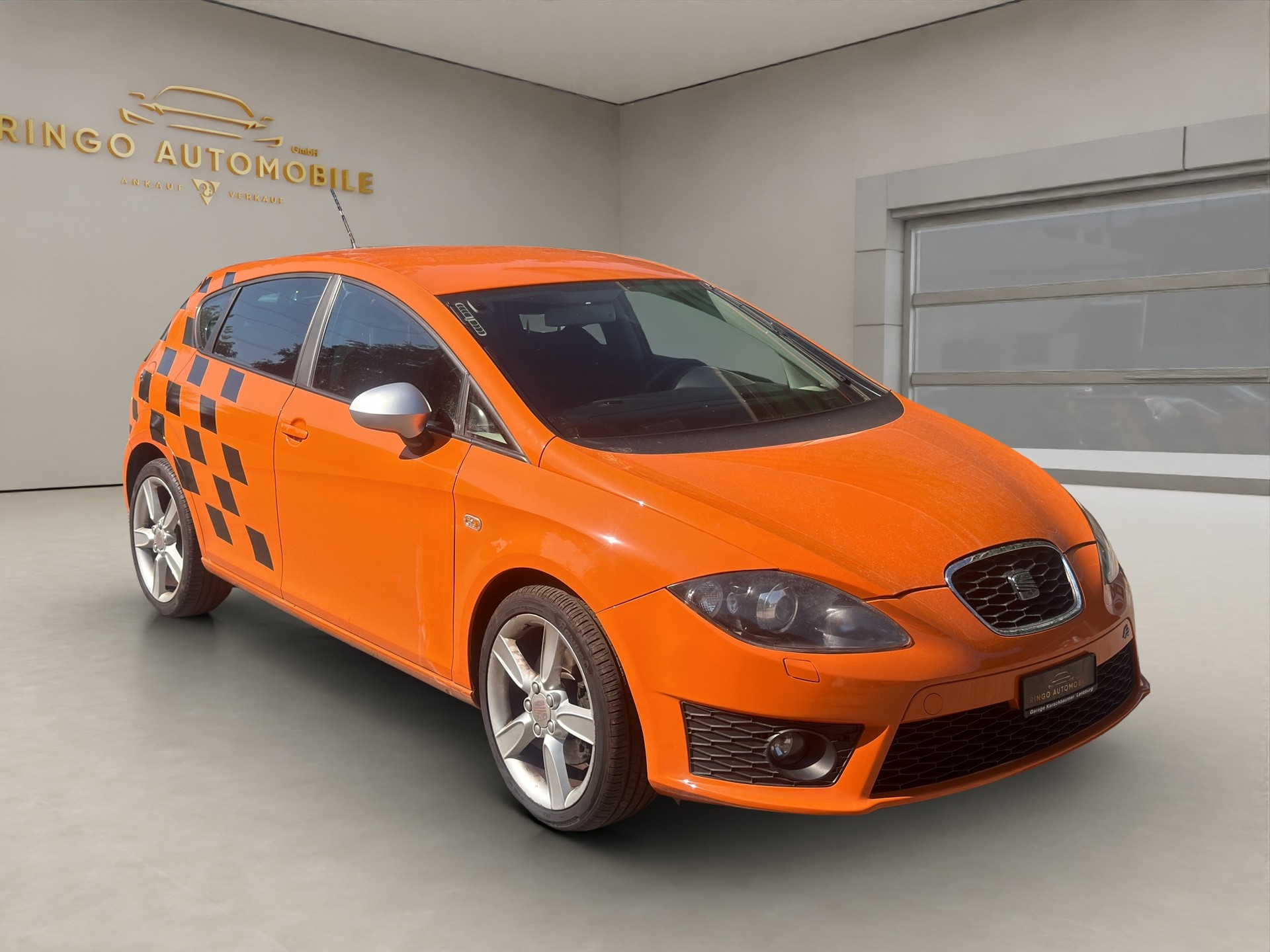 SEAT Leon 2.0 TSI FR-image-0