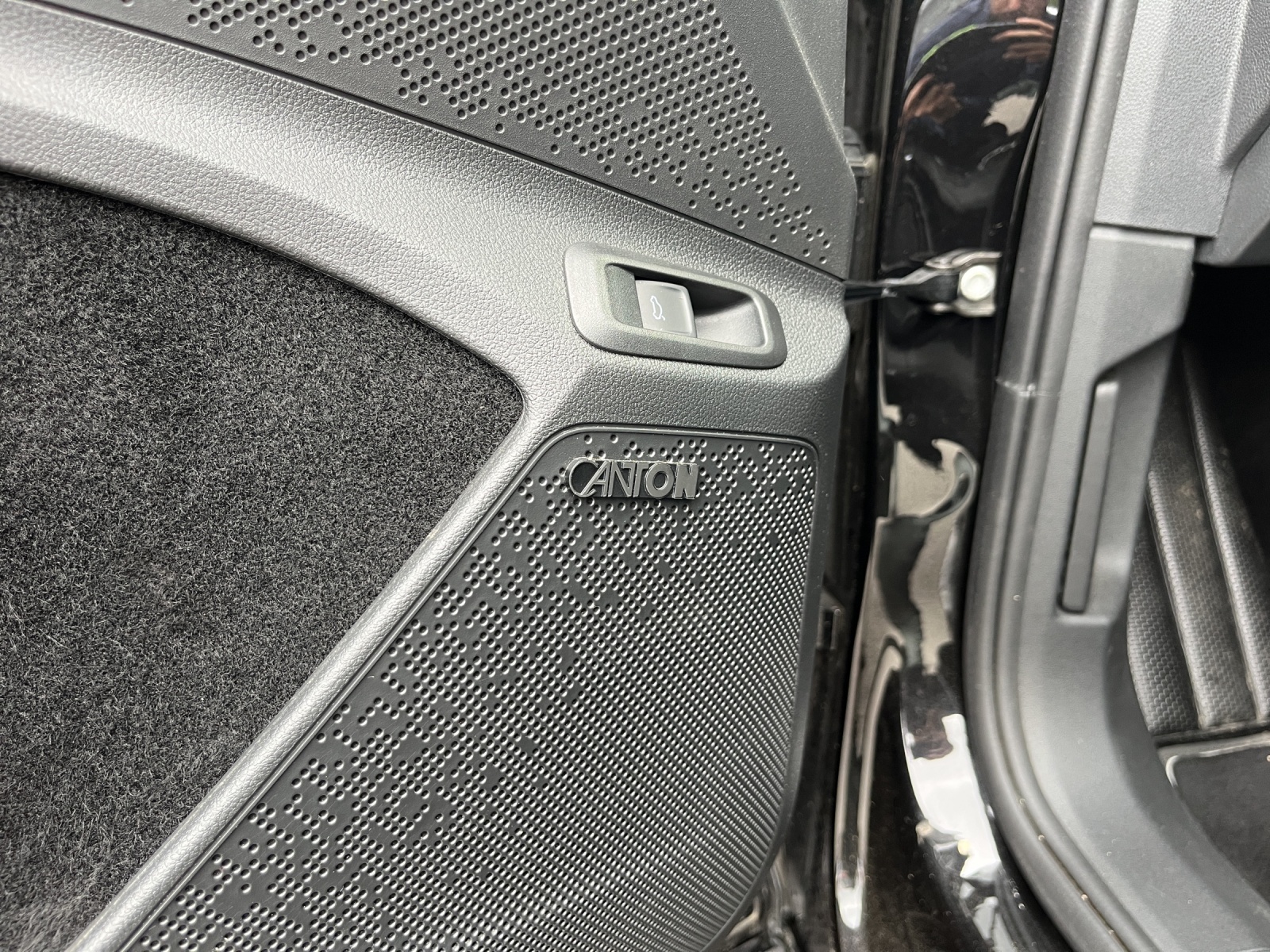 SKODA Enyaq 85x Sportline 4x4-image-17