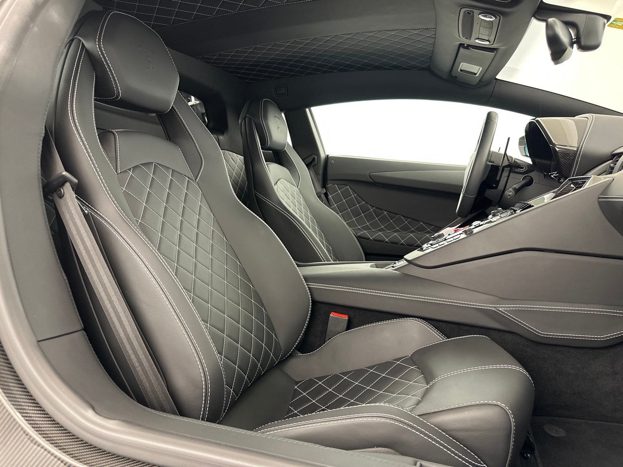 LAMBORGHINI Aventador S LP740-4 Coupé E-Gear-image-9