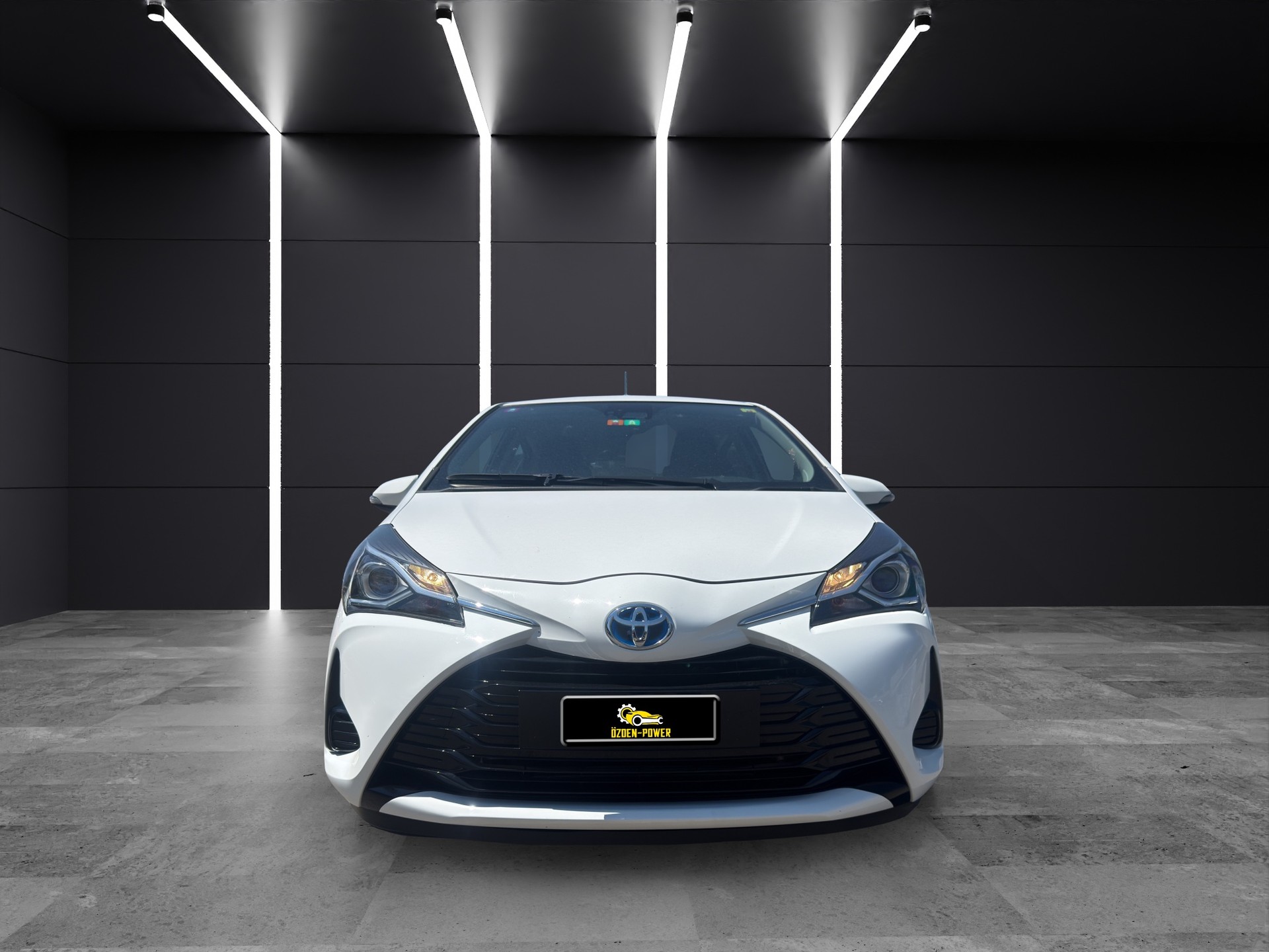 TOYOTA Yaris 1.5 VVT-i Hybrid Trend e-CVT-image-1