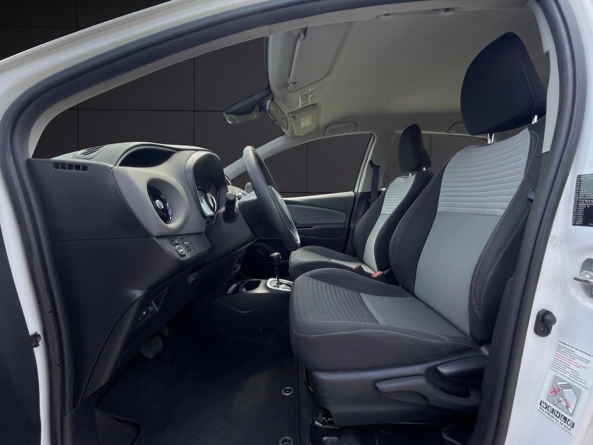 TOYOTA Yaris 1.5 VVT-i Hybrid Trend e-CVT-image-12