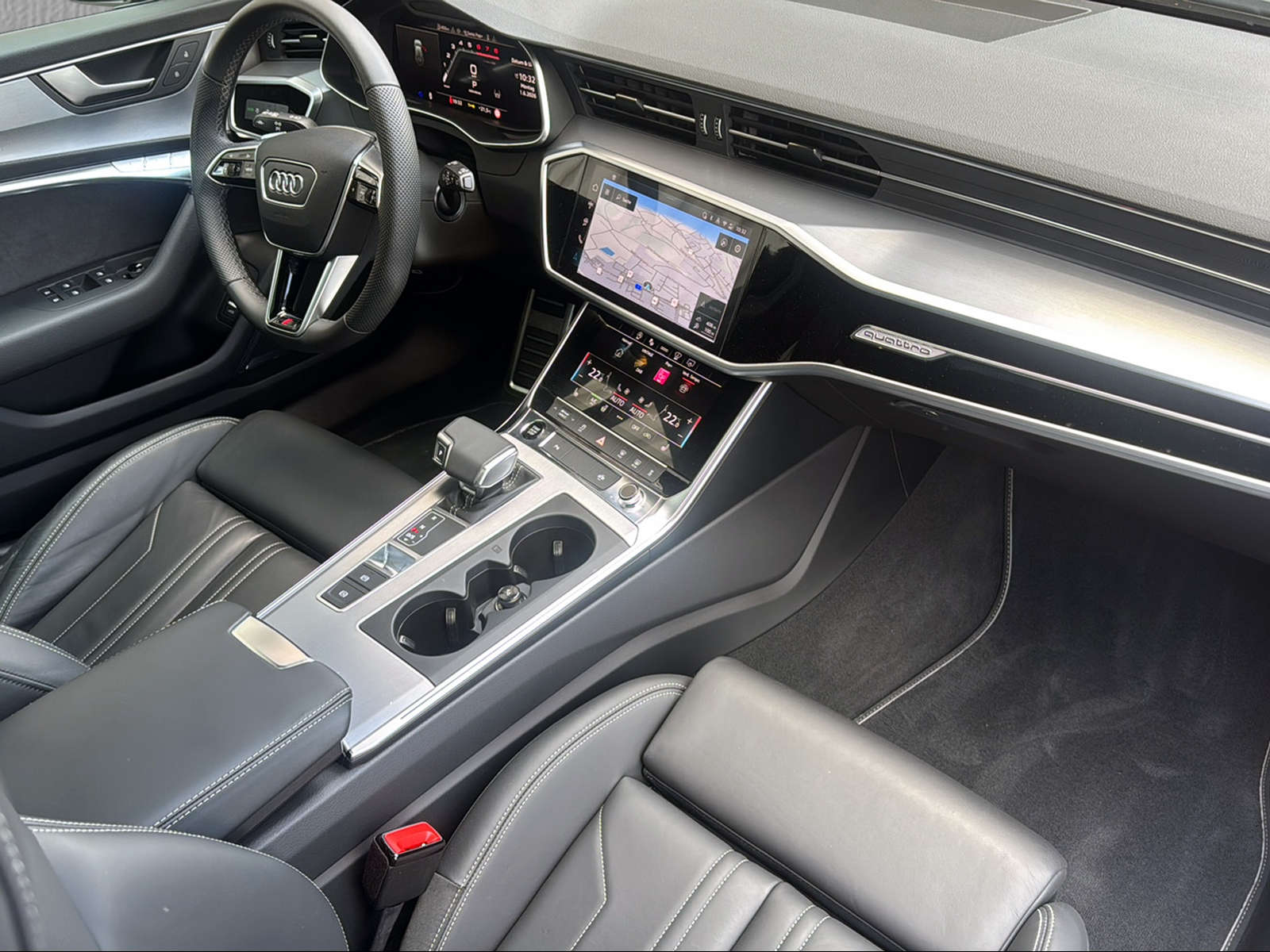 AUDI A6 Avant 55 TFSI S line quattro S-tronic*Luftfederung*Standheizung*AHK*Panoramadach*Black-Line*-image-11