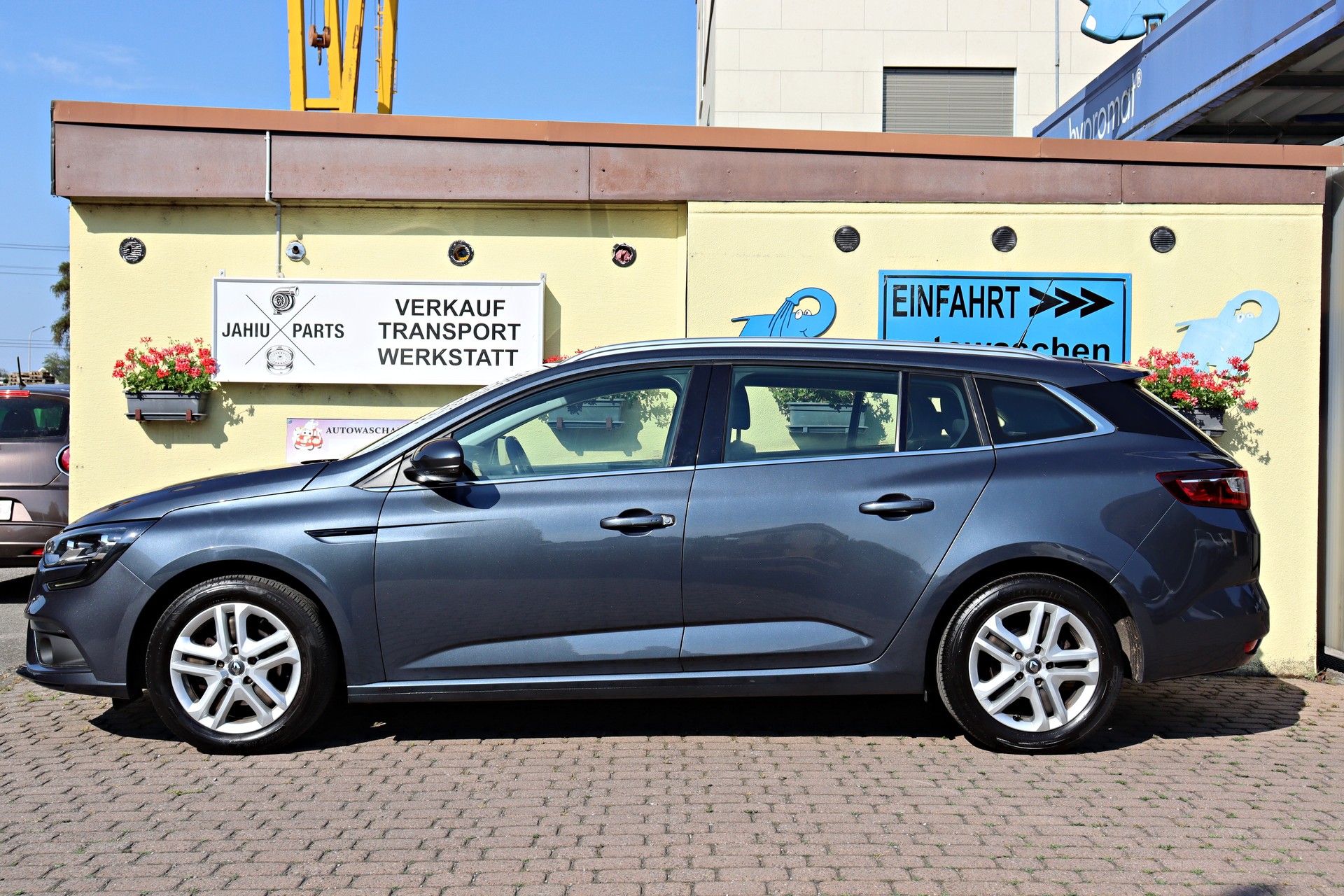 RENAULT Mégane Grandtour 1.2 16V Turbo GT Line-image-1
