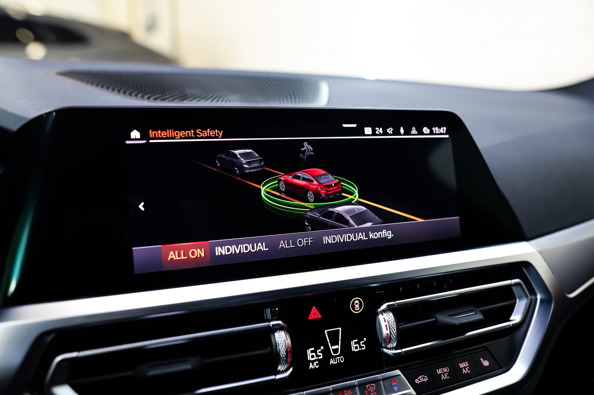 BMW M440i xDrive 48V Gran Coupé Steptronic-image-16