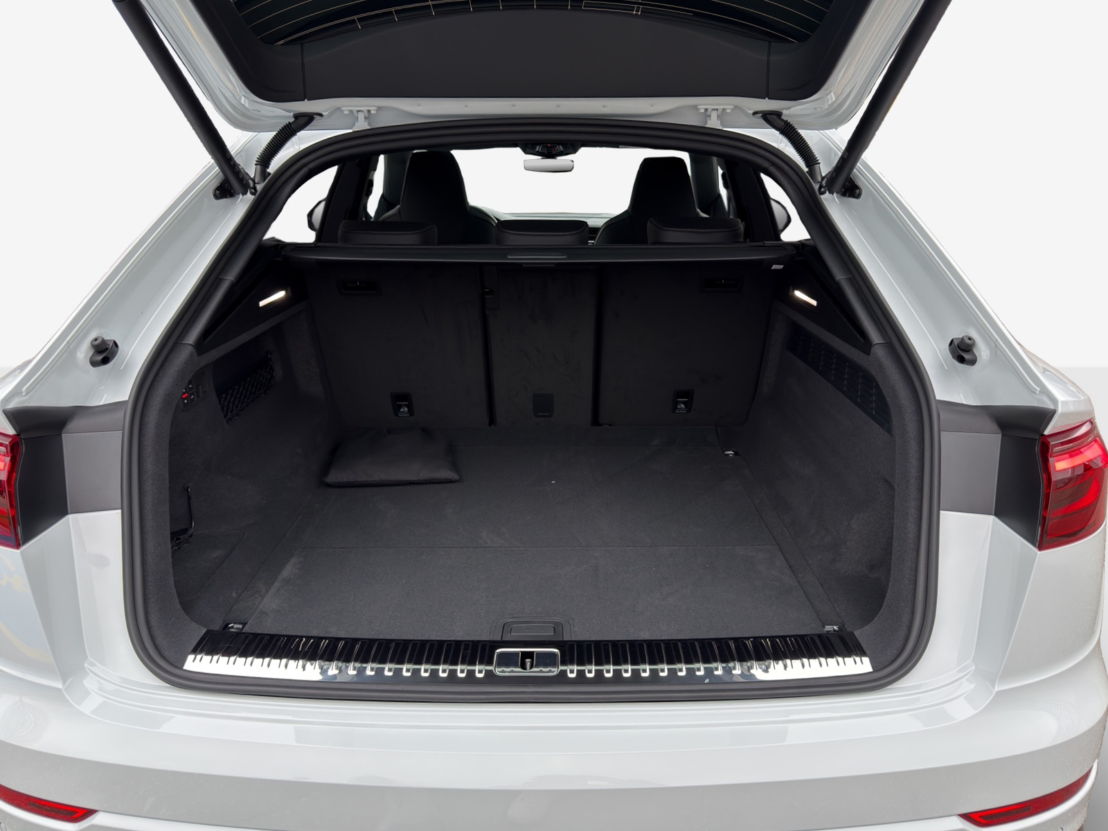 AUDI Q8 SUV TDI quattro 210 kW tiptronic-image-12