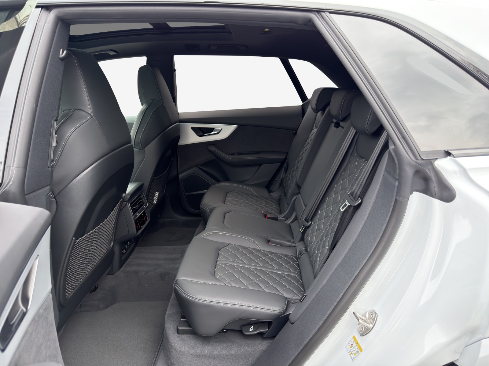 AUDI Q8 SUV TDI quattro 210 kW tiptronic-image-11