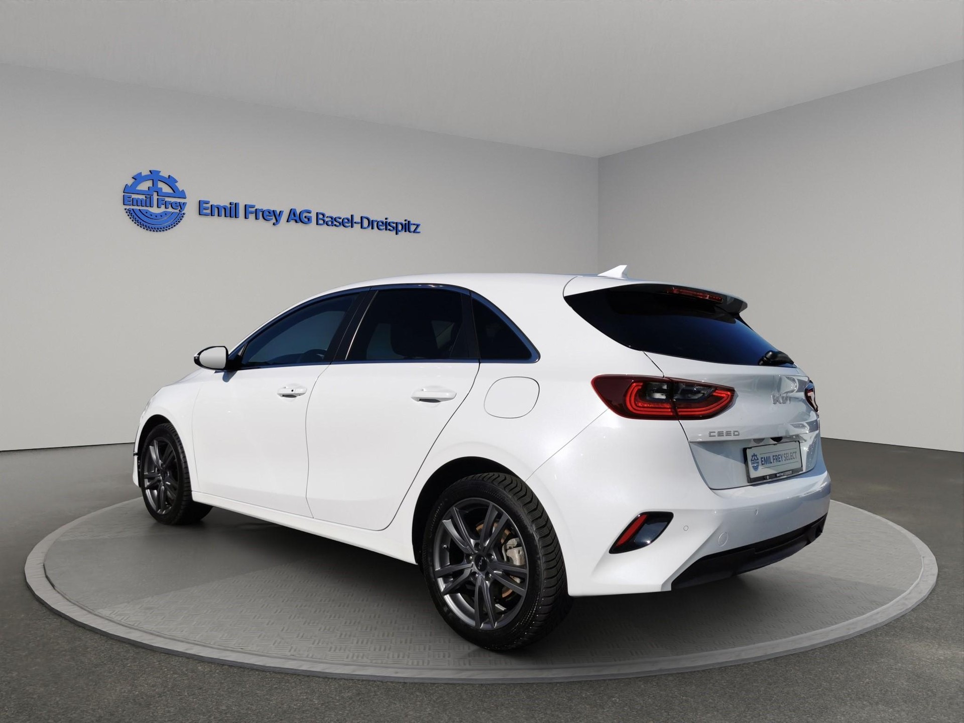 KIA Ceed 1.5 T-GDi MHEV Power-image-6