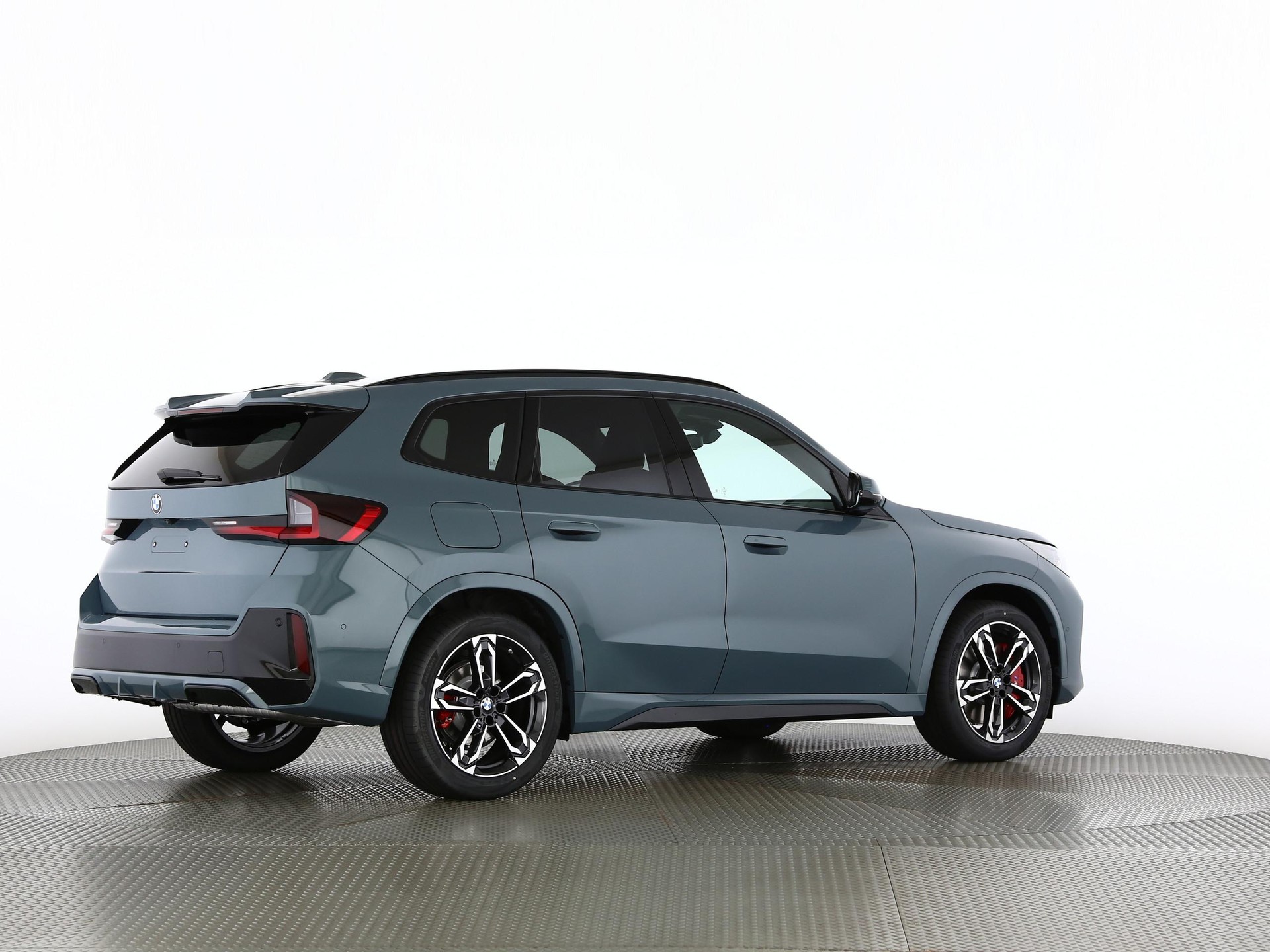 BMW X1 23i xDrive paddles-image-20