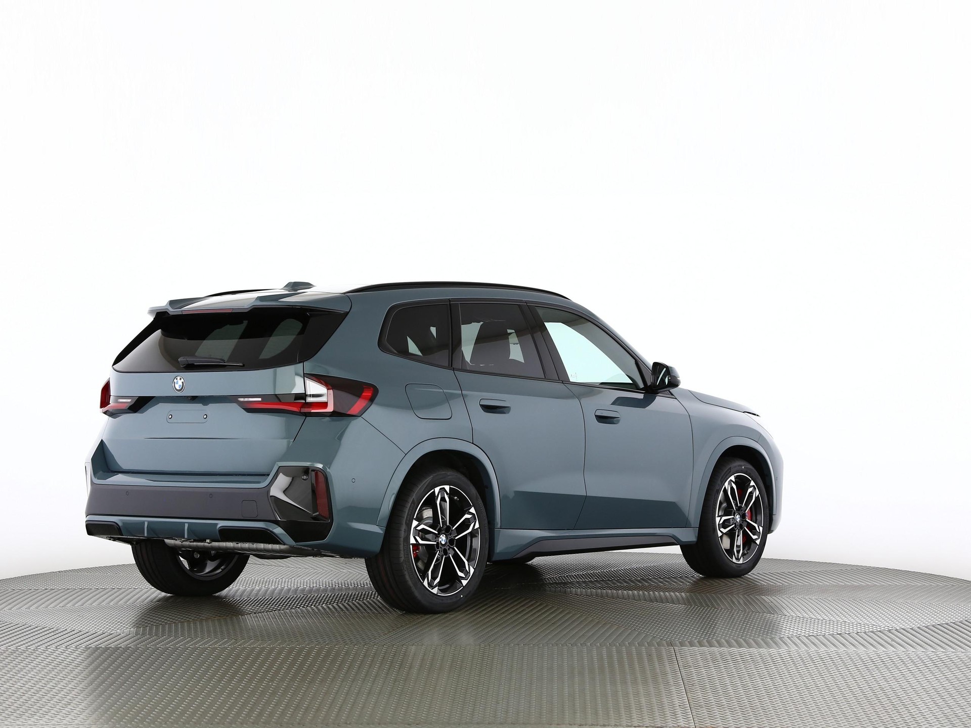 BMW X1 23i xDrive paddles-image-19