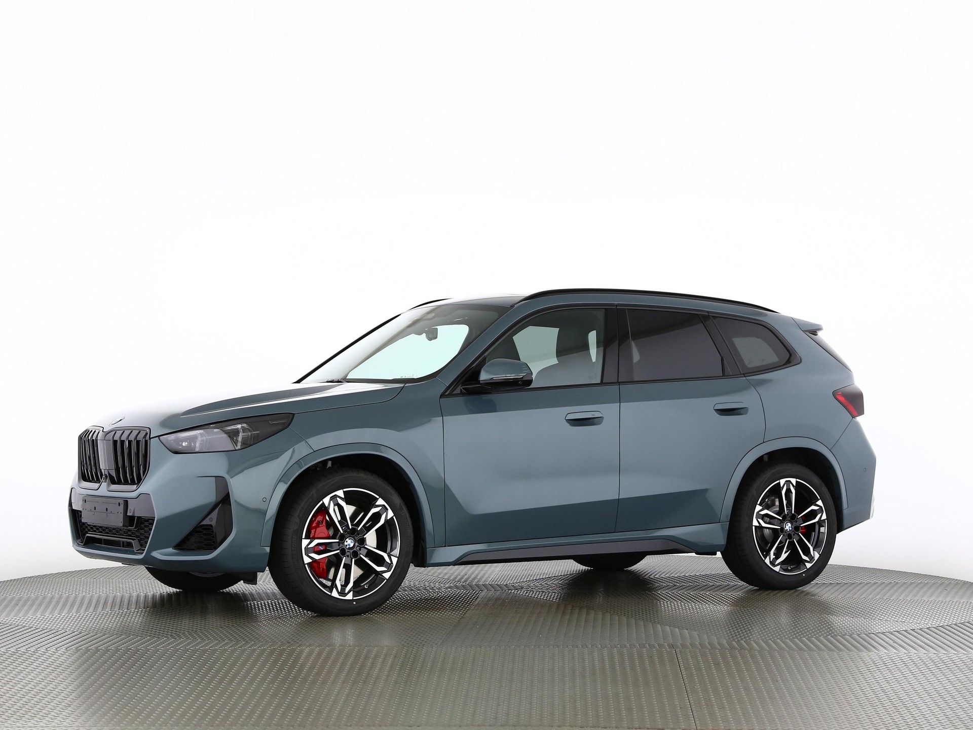 BMW X1 23i xDrive paddles-image-9