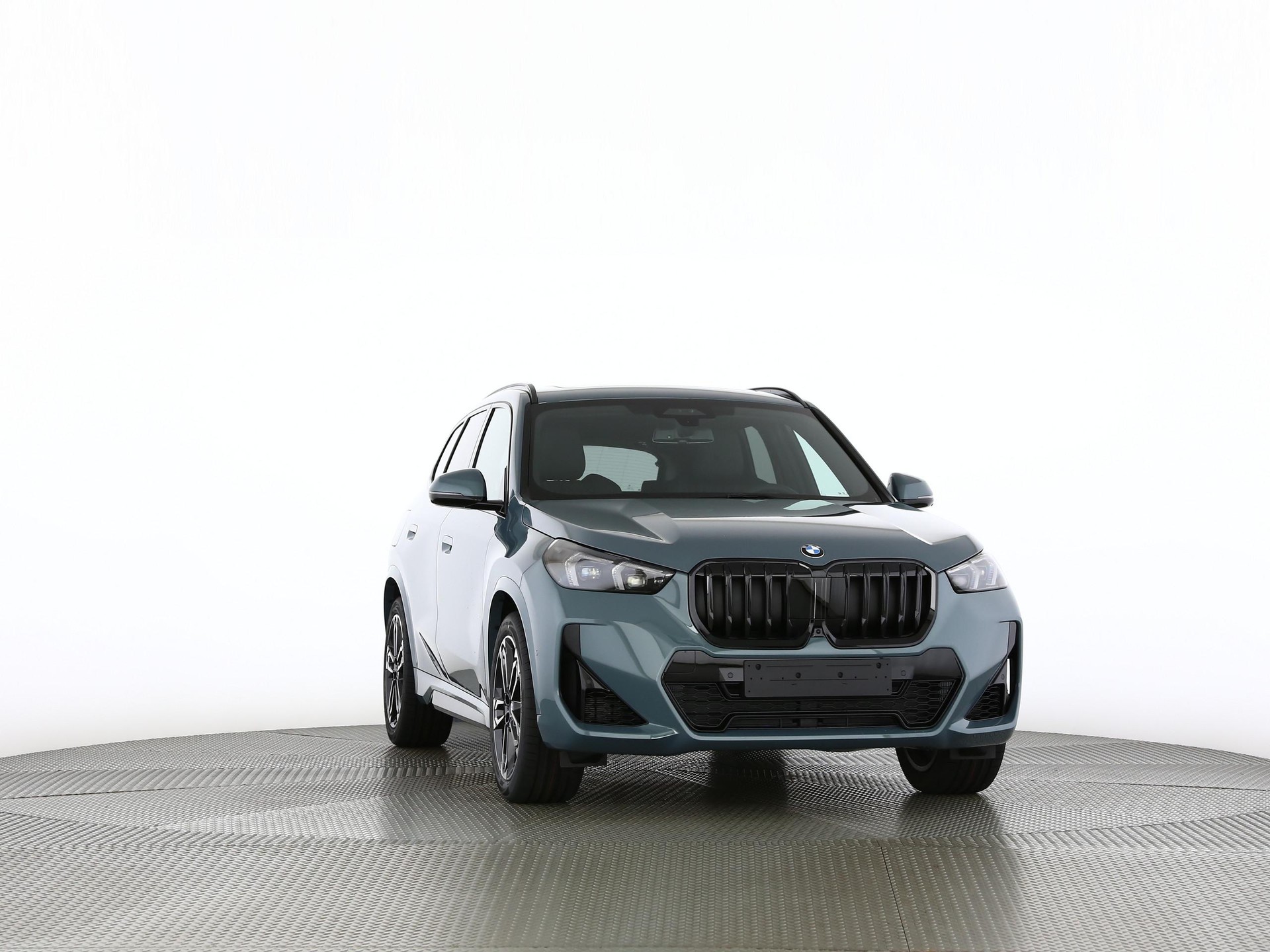 BMW X1 23i xDrive paddles-image-28