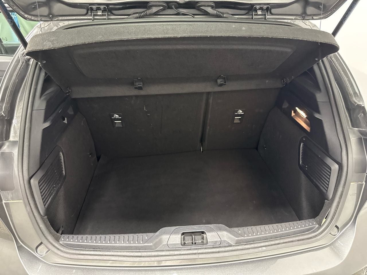 FORD Focus 1.0 MHEV ST-Line Automat-image-11