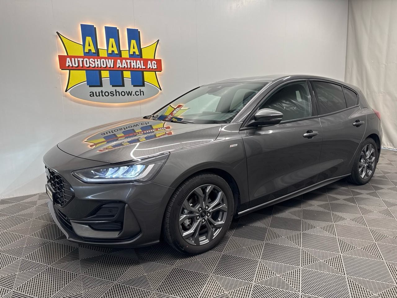 FORD Focus 1.0 MHEV ST-Line Automat-image-0