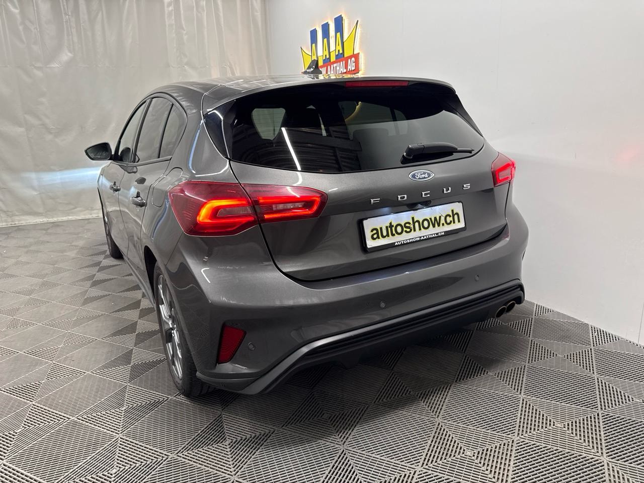 FORD Focus 1.0 MHEV ST-Line Automat-image-13