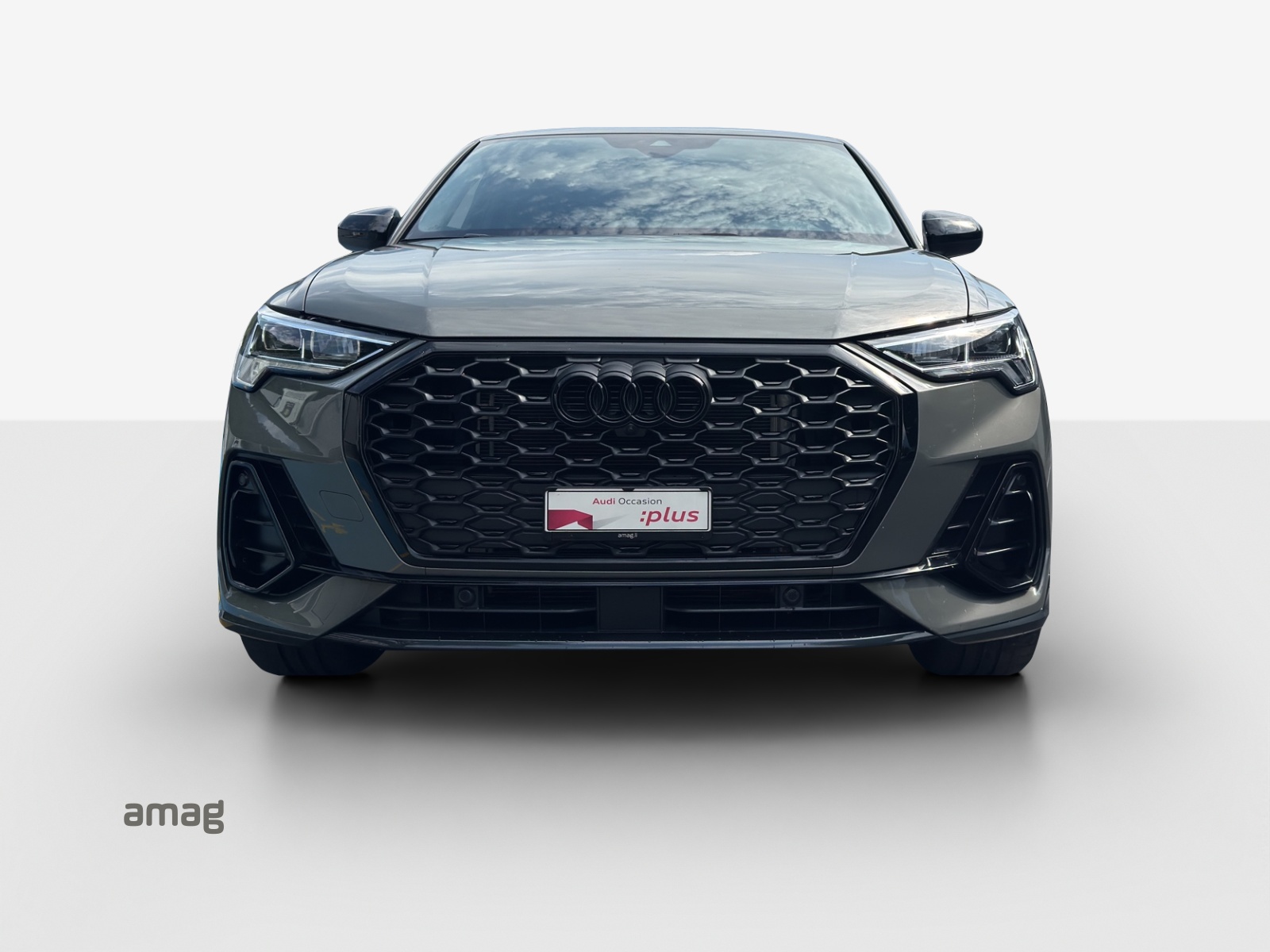 AUDI Q3 Sportback 45 TFSI e S line S-tronic-image-6